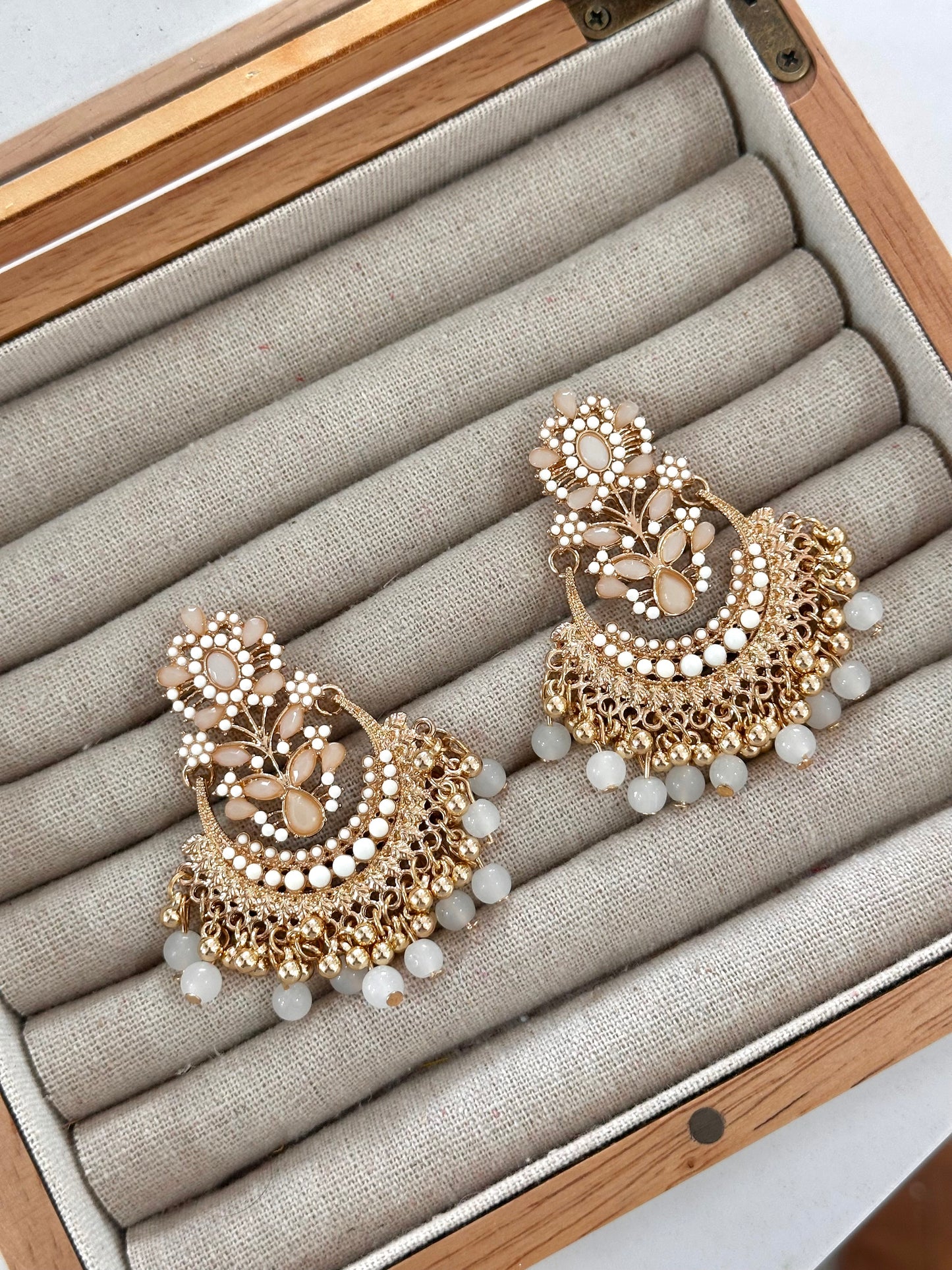 Pendientes Tailandia Blanco Roto