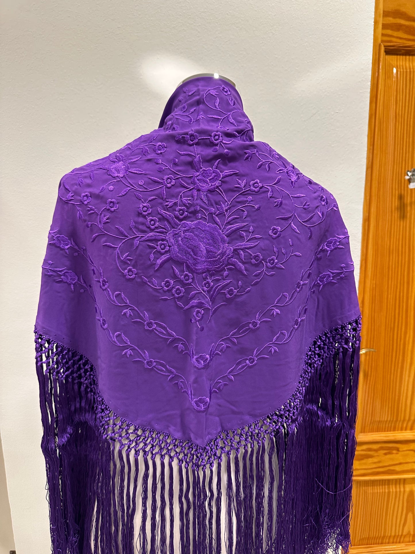 Mantoncillo Dolores morado
