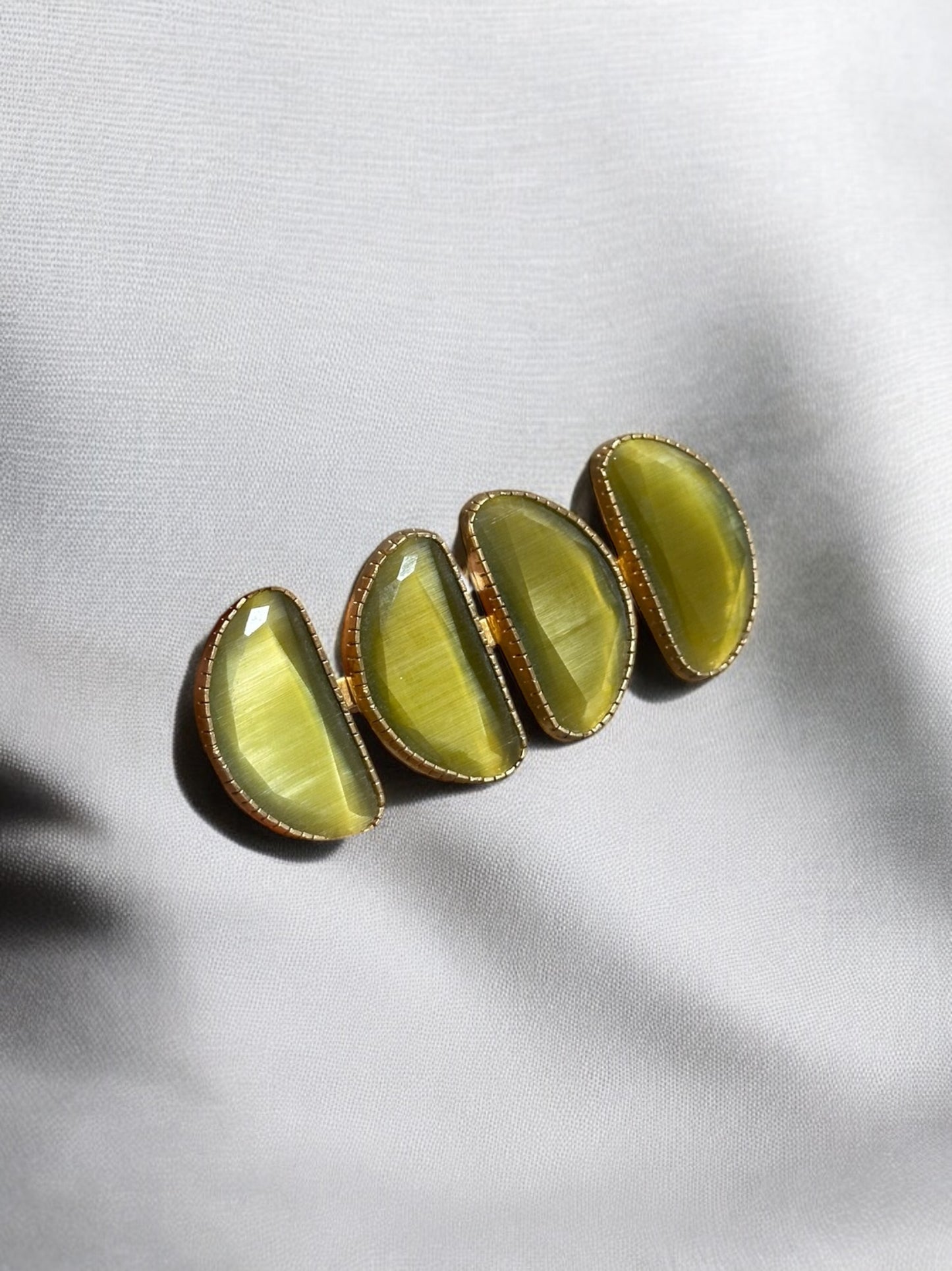 Broche Cristal Natural Verde Olivo