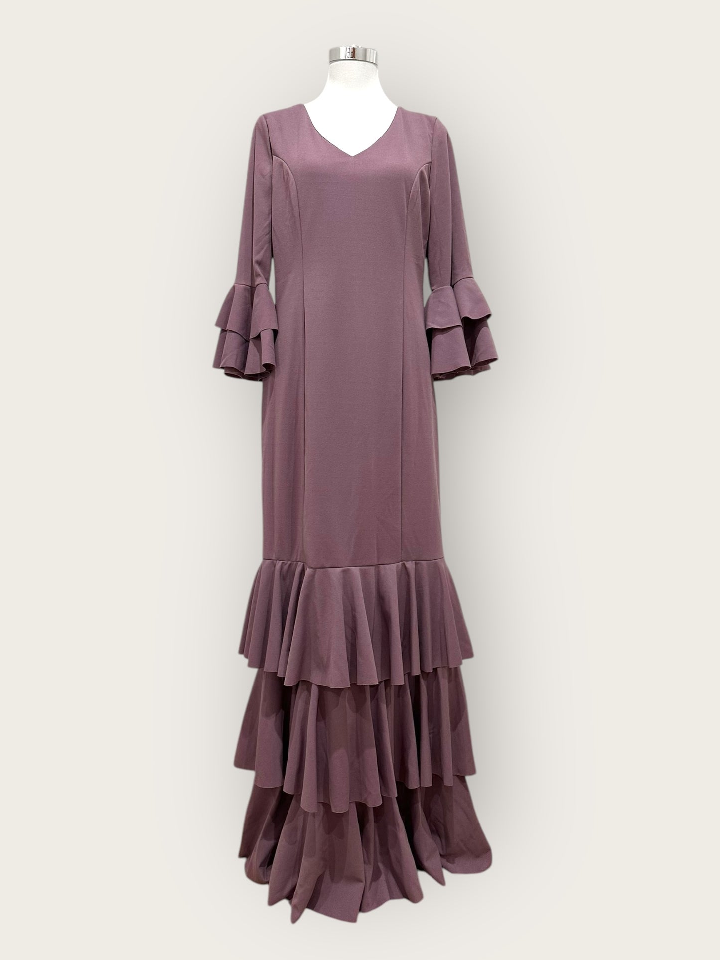 Vestida Carmela