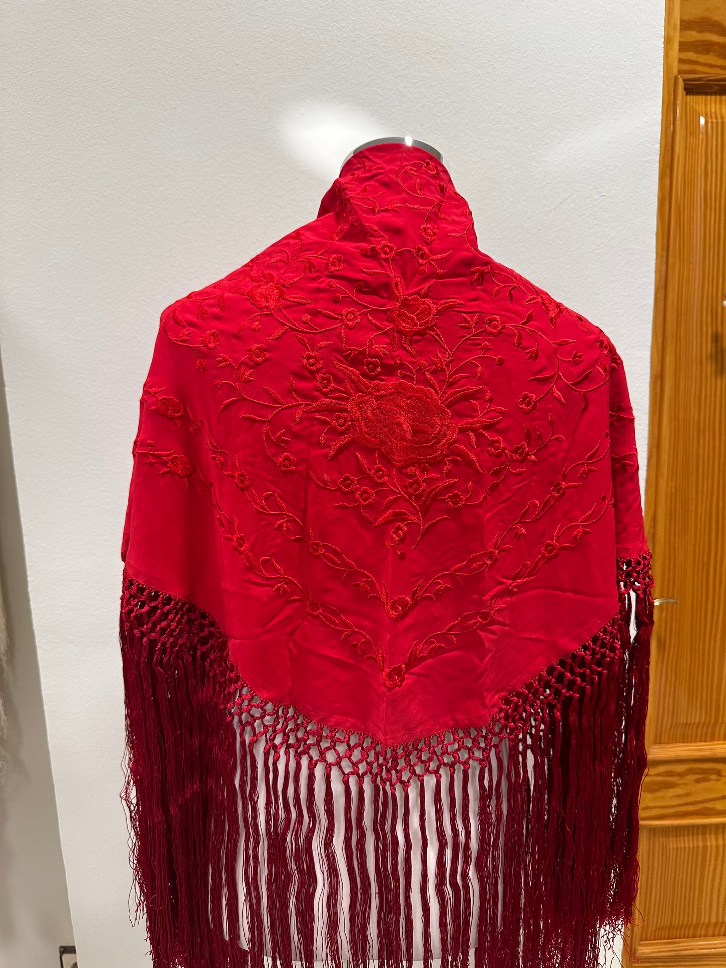 Mantoncillo Dolores Rojo