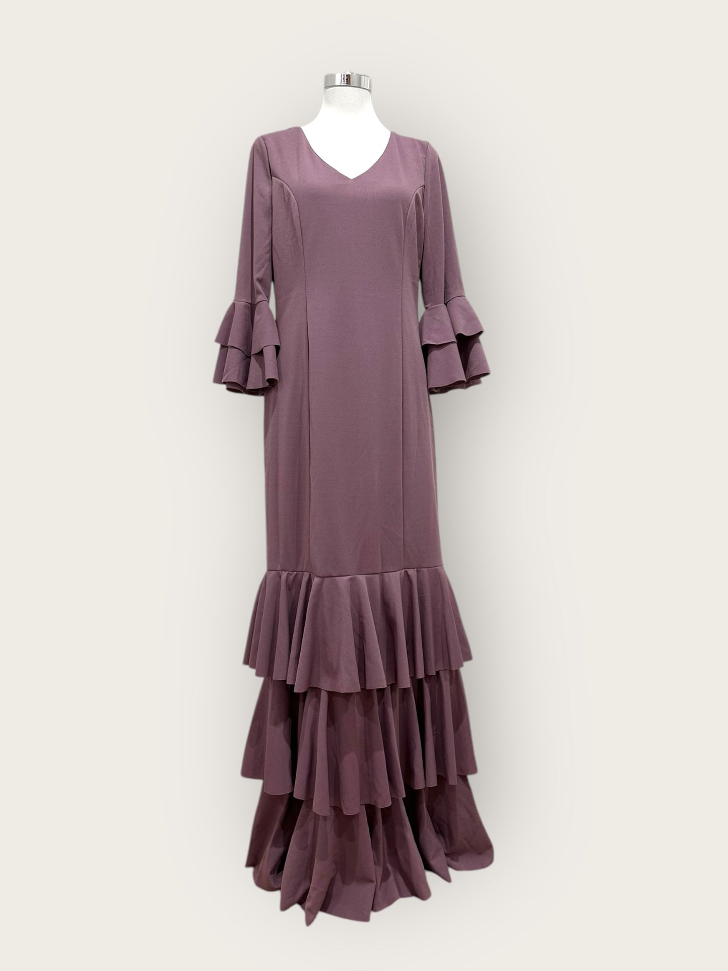 Vestida Carmela