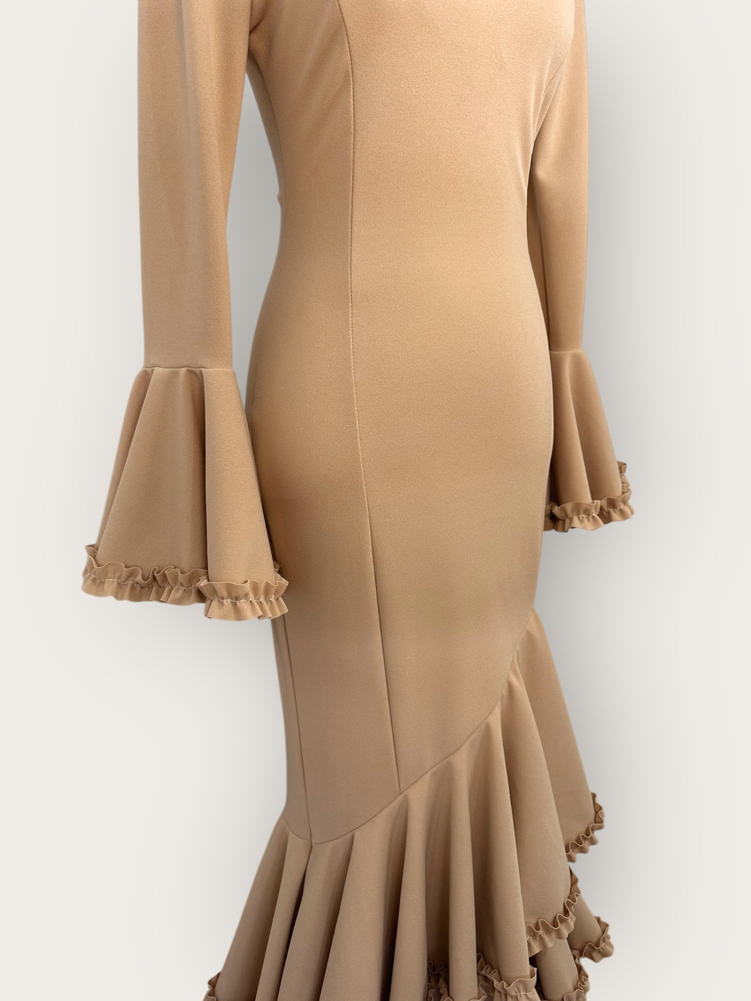 Vestido Carmesí Camel