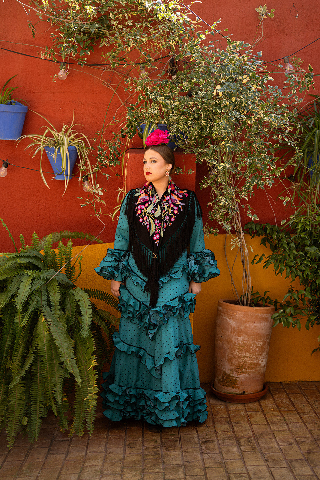 Traje de flamenca - Modelo Lirio Turquesa lunar negro