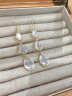 Pendientes Lágrima triple blanco