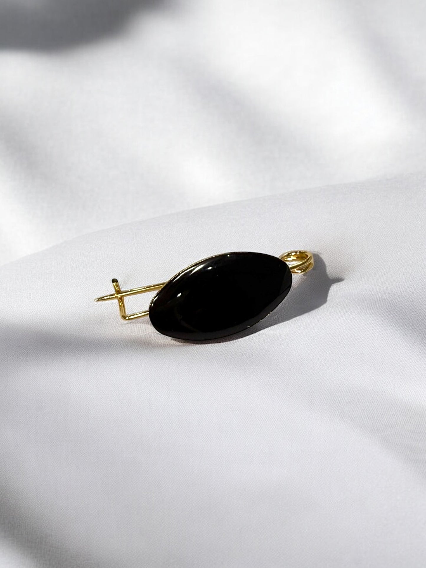 Broche Liso negro