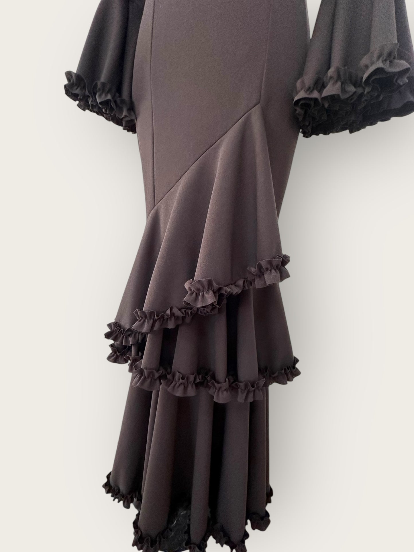 Vestido Carmesí Negro