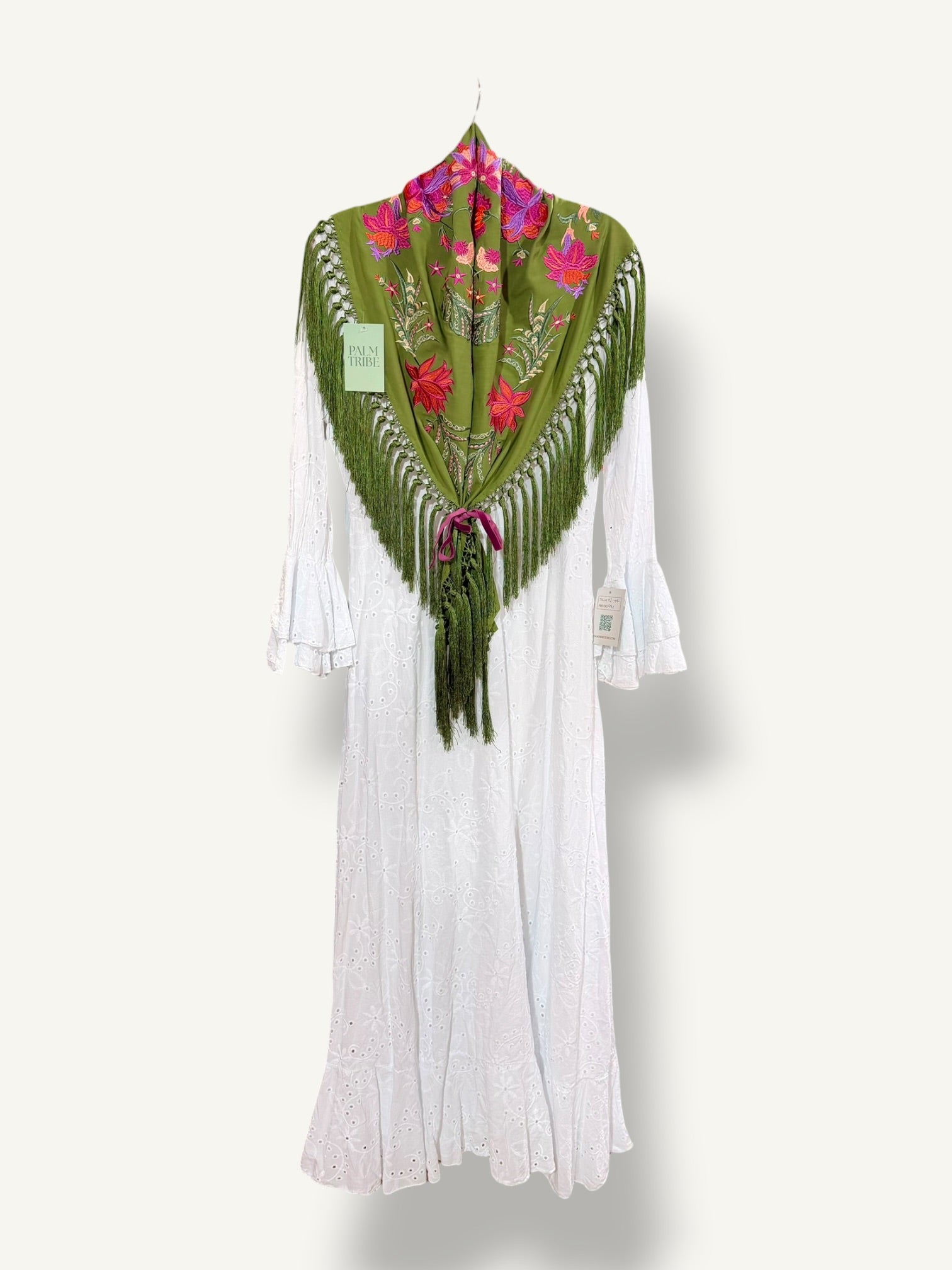 Bata Perforada blanca