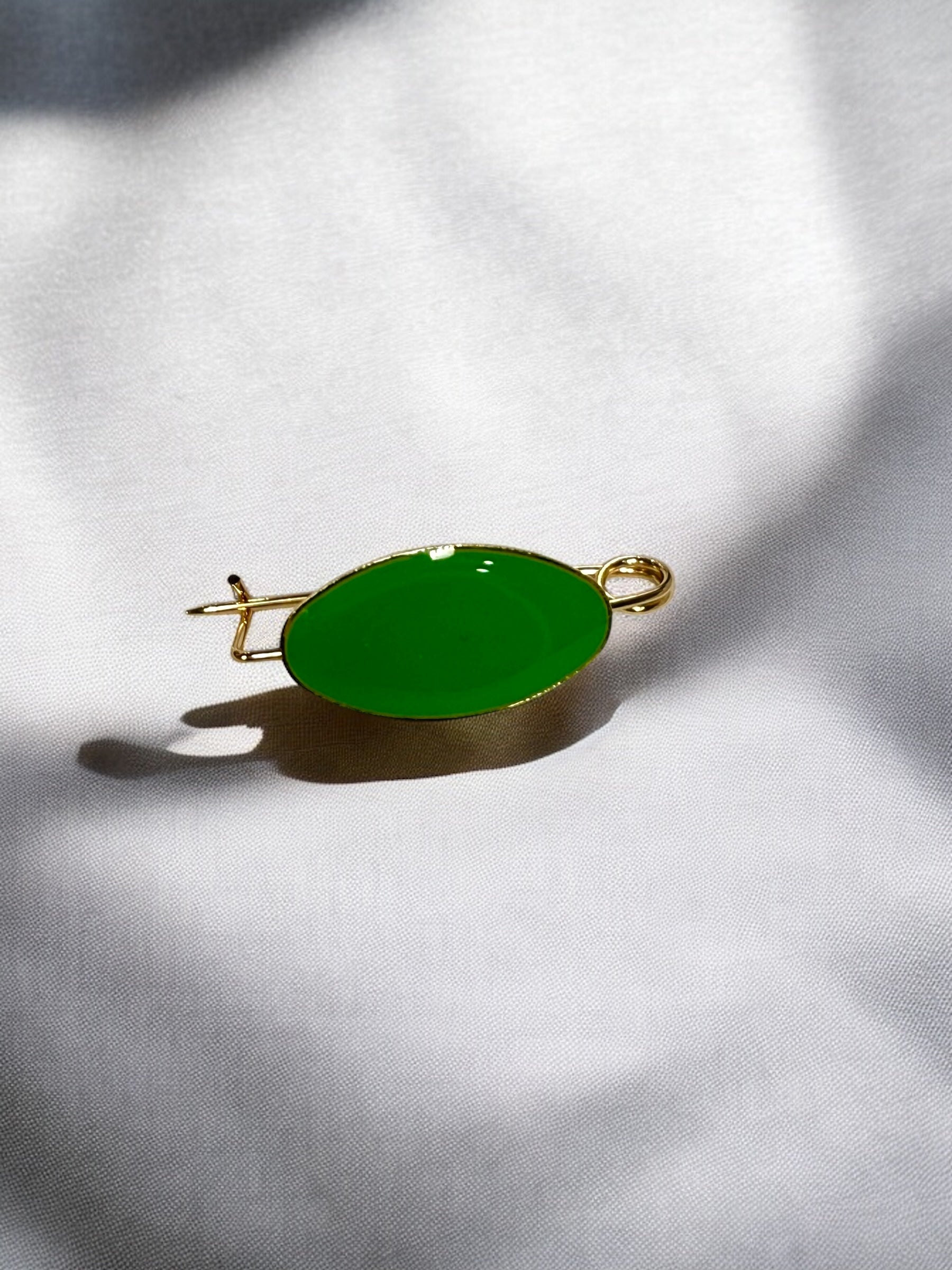 Broche Liso Verde Claro