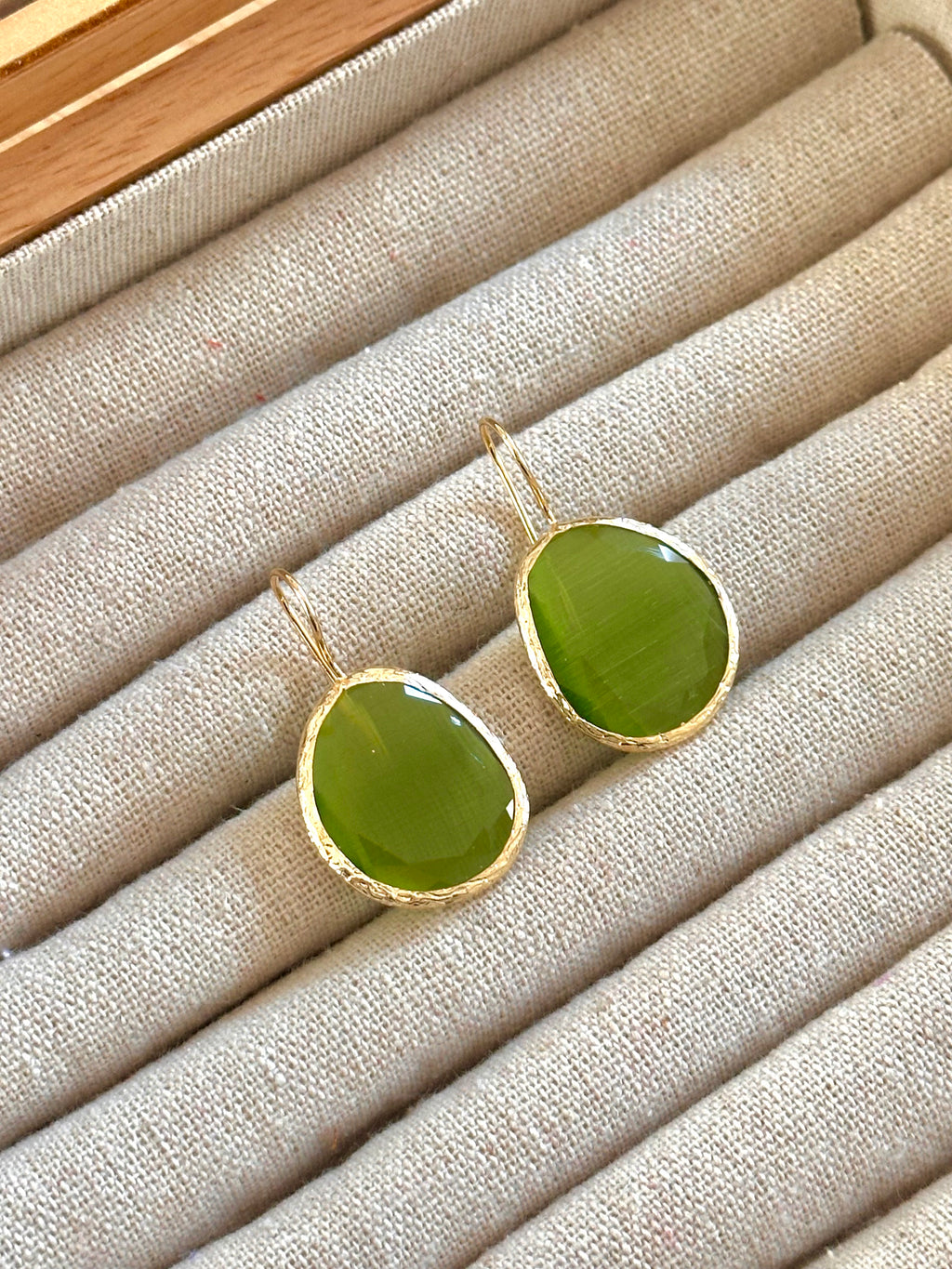 Pendientes Óvalo Verde Oliva