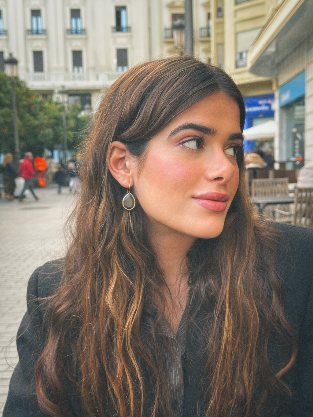 Pendiente lagrima negro