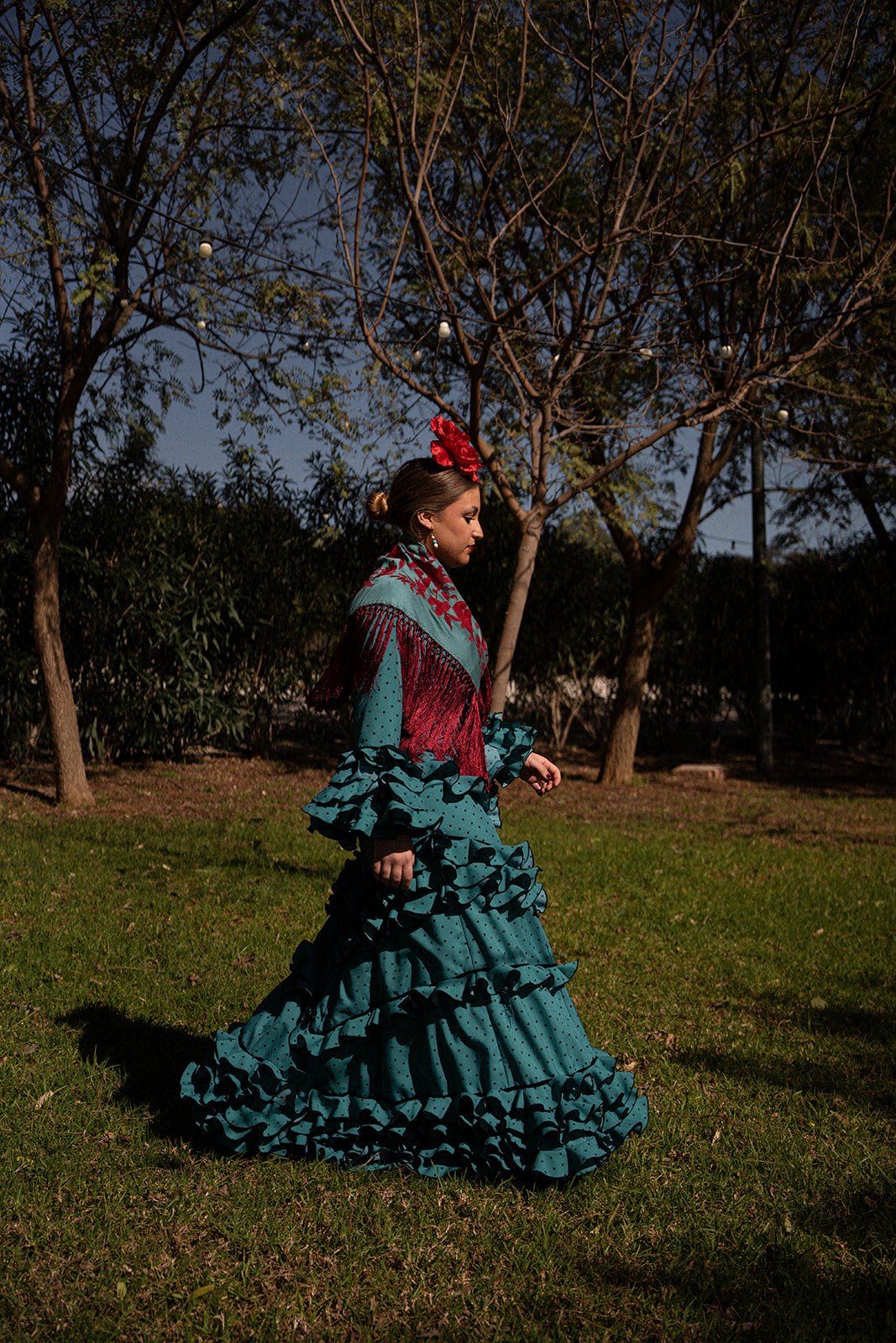 Traje de flamenca - Modelo Lirio Turquesa lunar negro