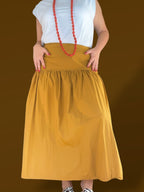 Falda Abullonada fajín mostaza