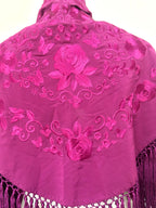 Mantoncillo Fantasía Buganvilla/ Berenjena bordado al tono