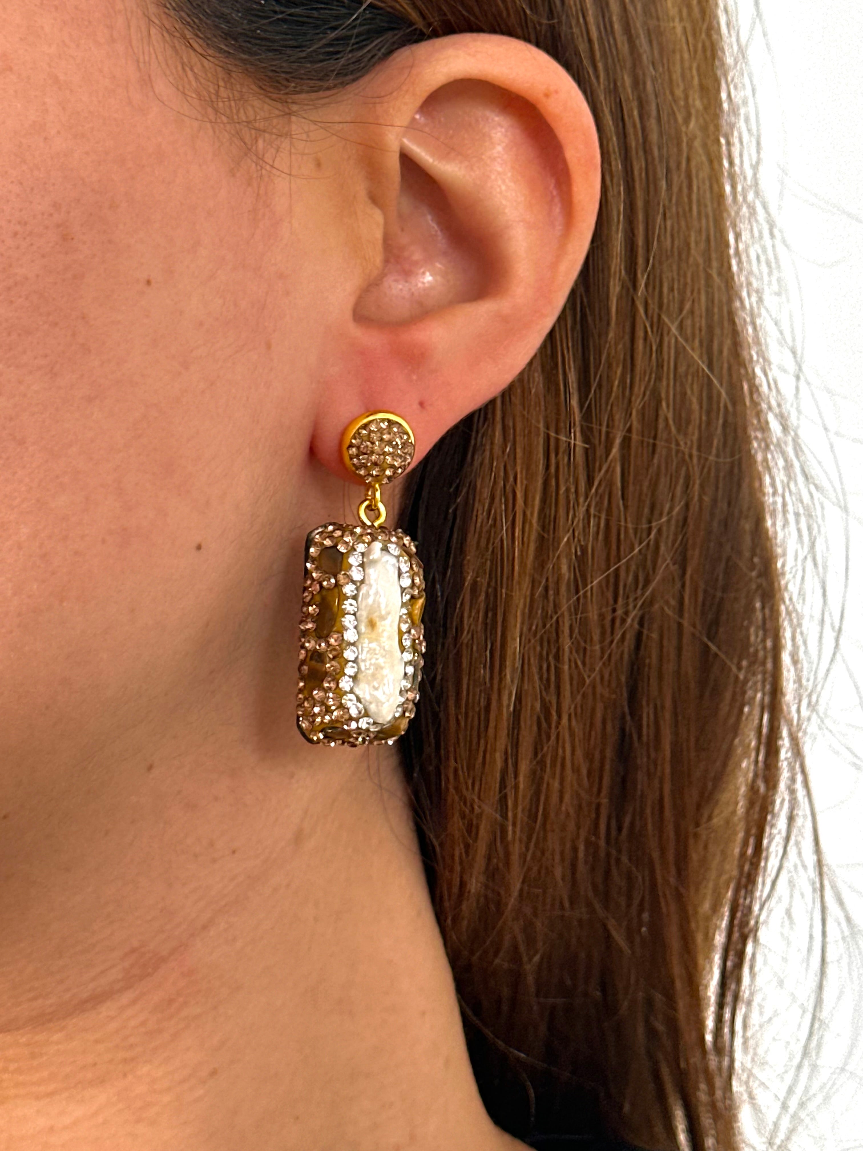 Pendientes Cosmopolitan Marrones