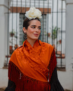 Mantoncillo Fantasía naranja teja bordado al tono