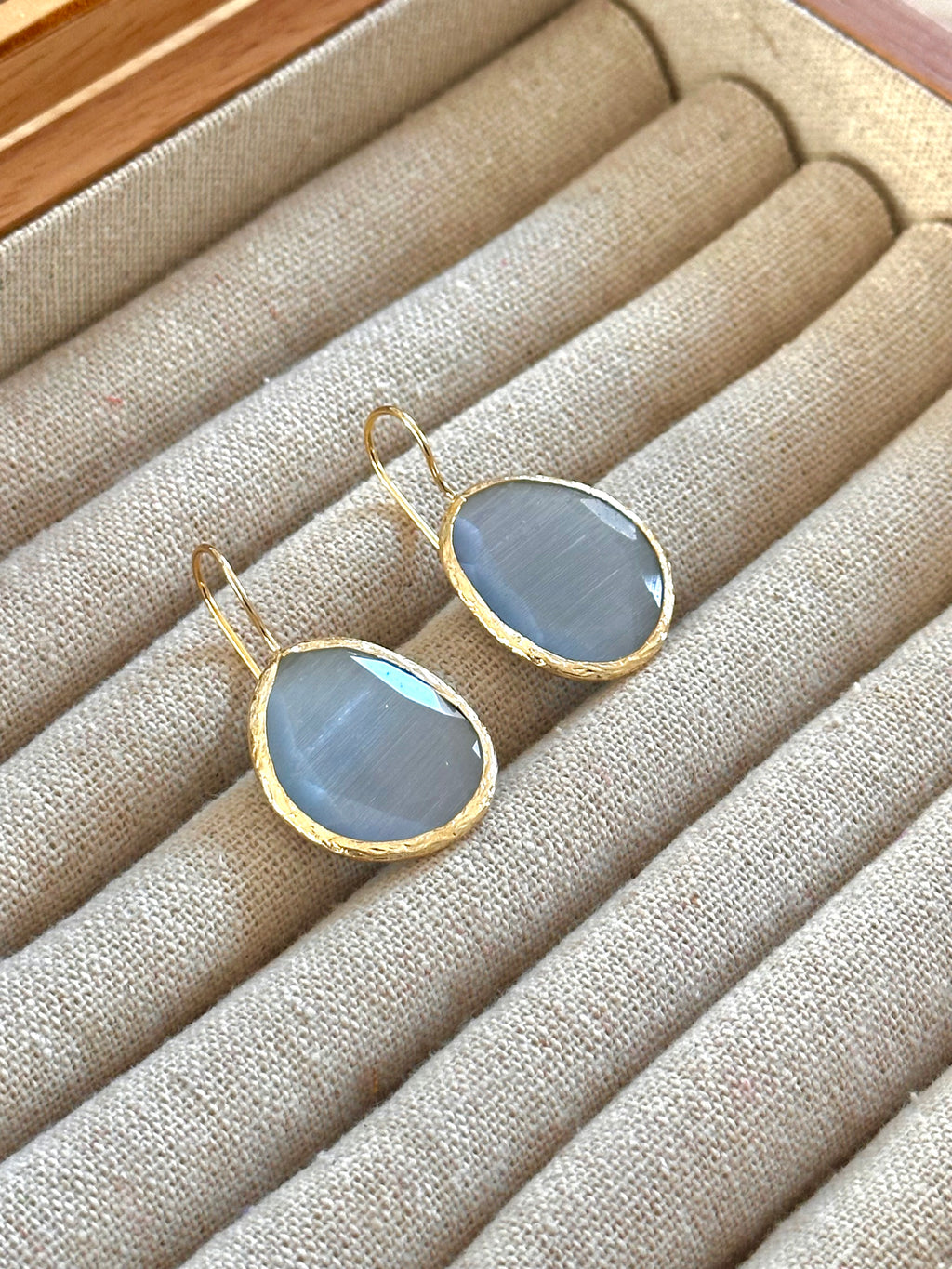 Pendientes Óvalo Blanco