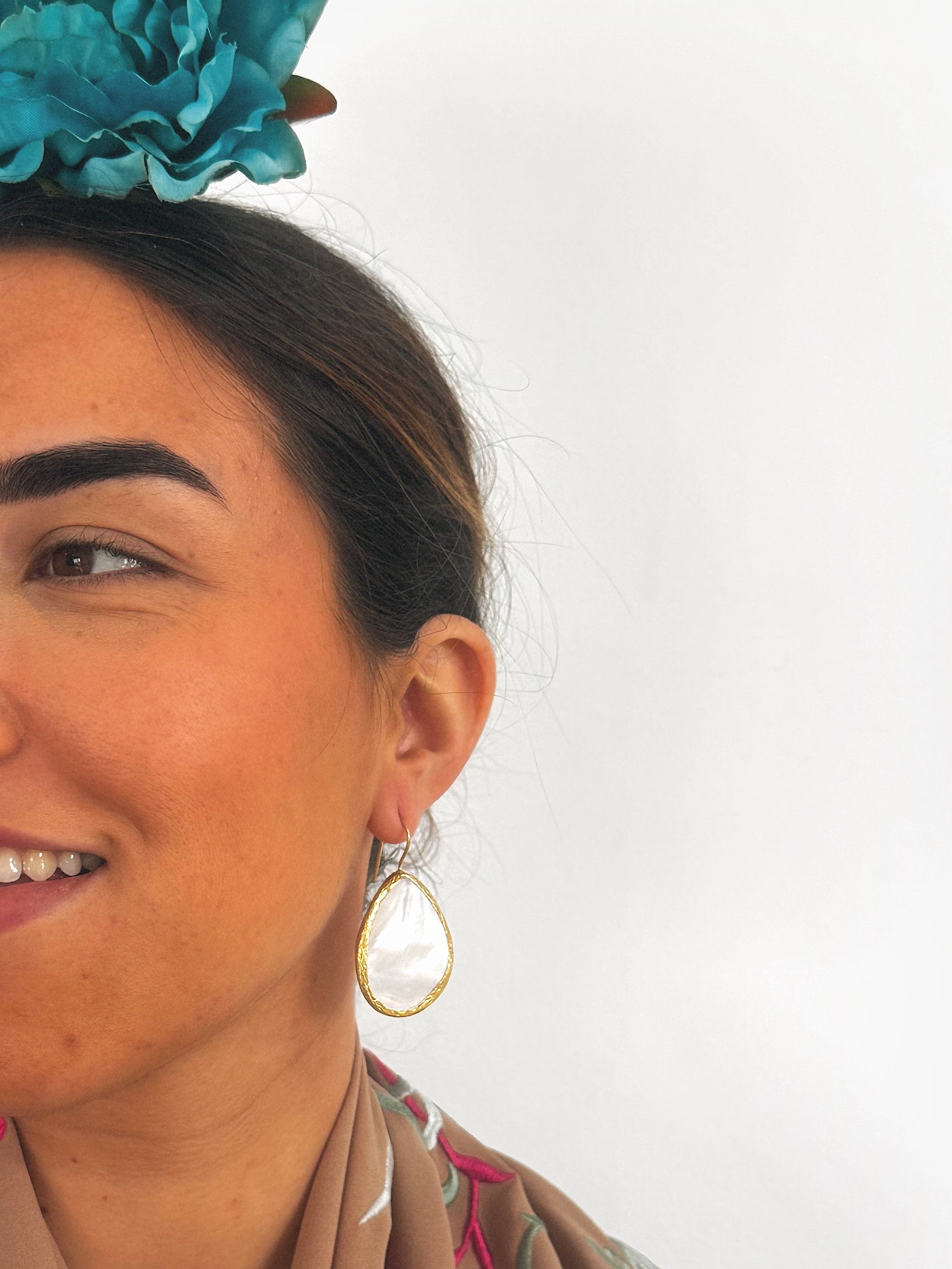 Pendientes gota nacarado