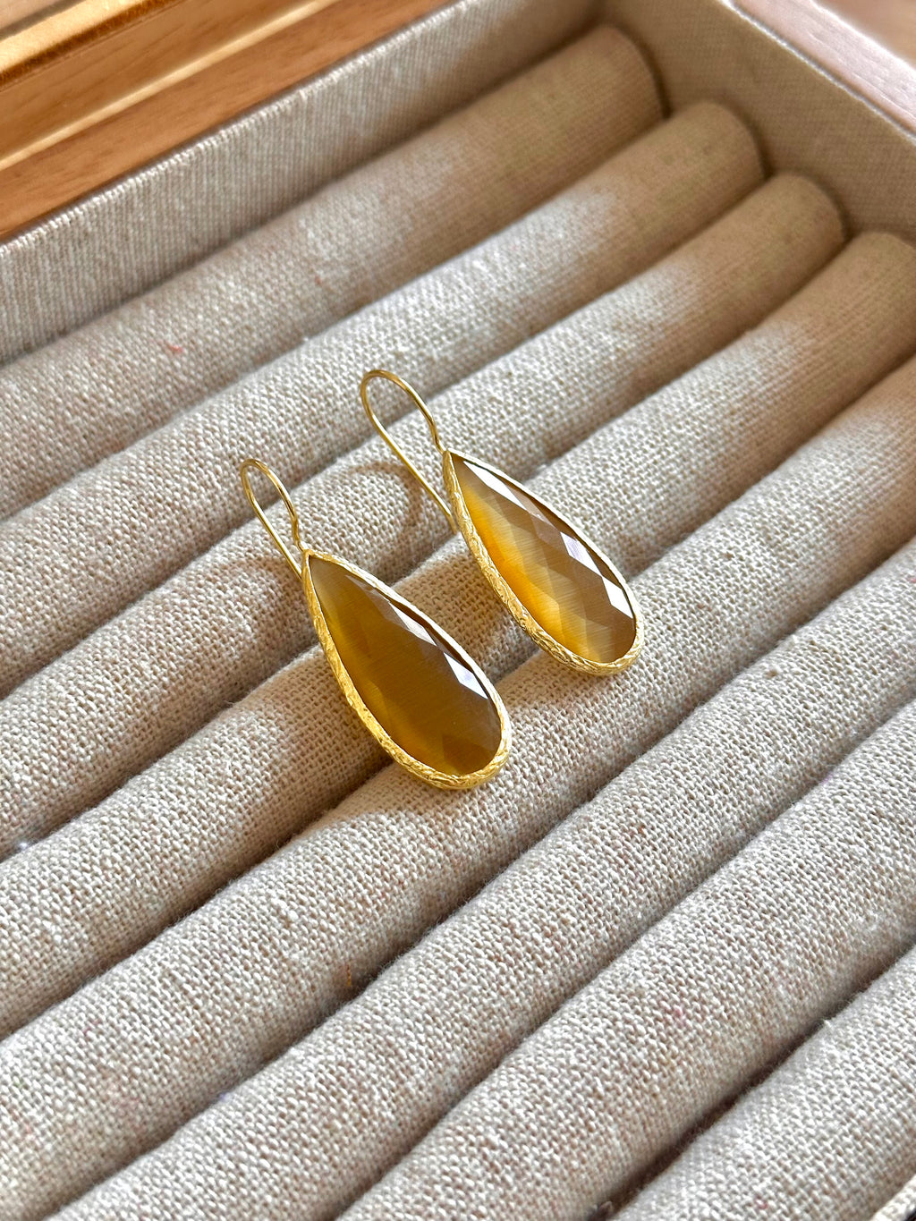 Pendientes lagrima big tierra