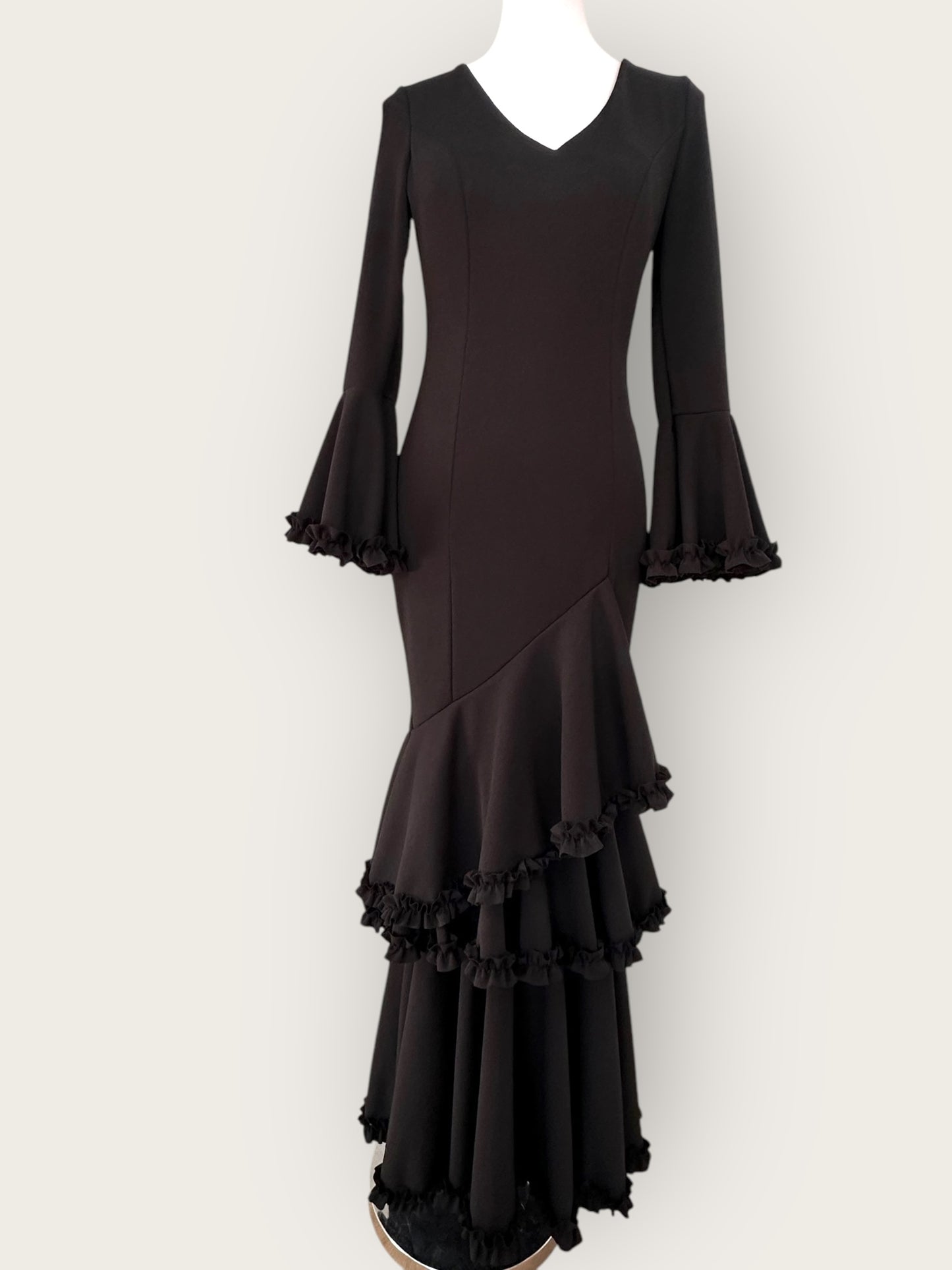 Vestido Carmesí Negro