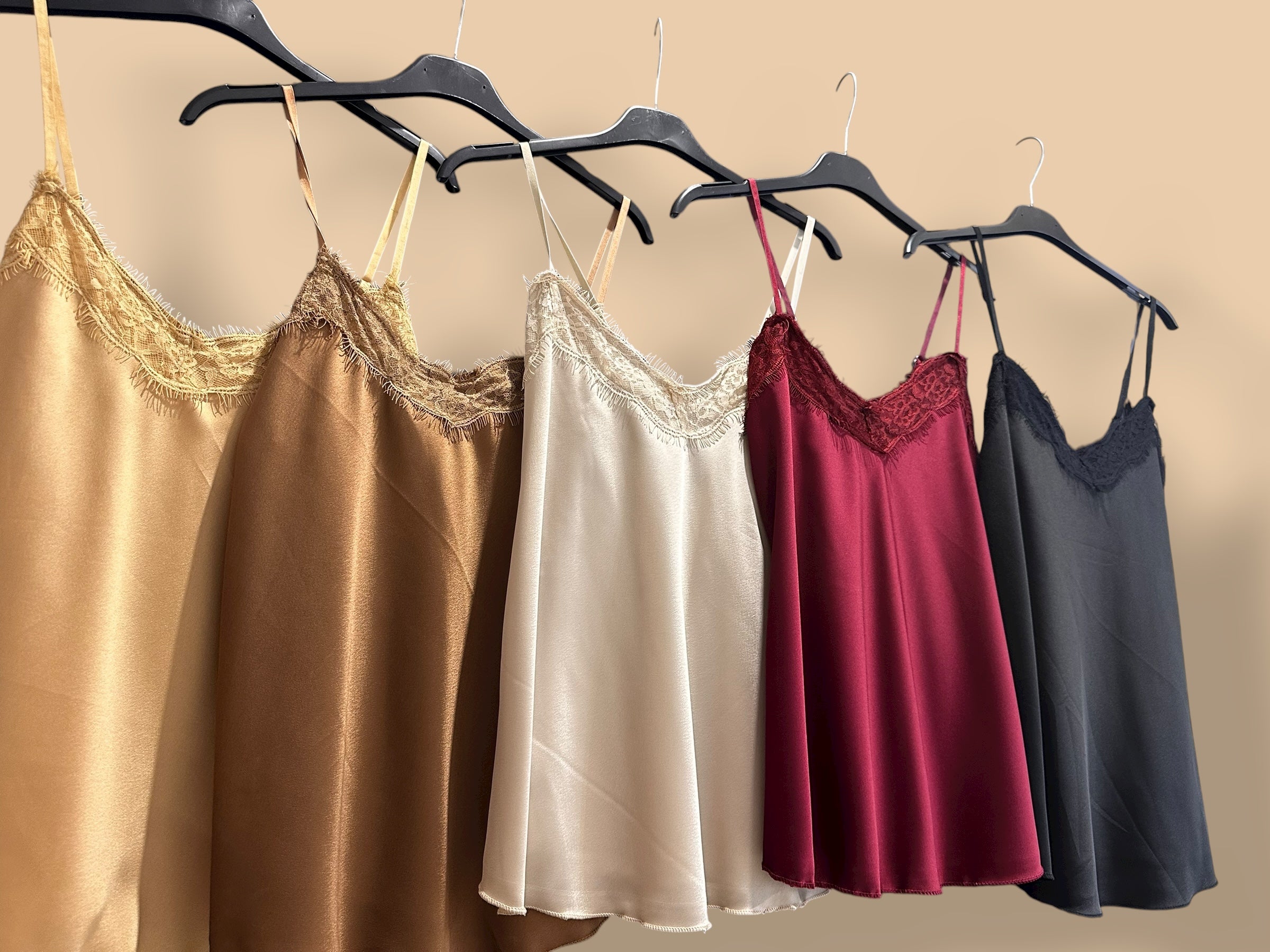 Lencera satinada beige