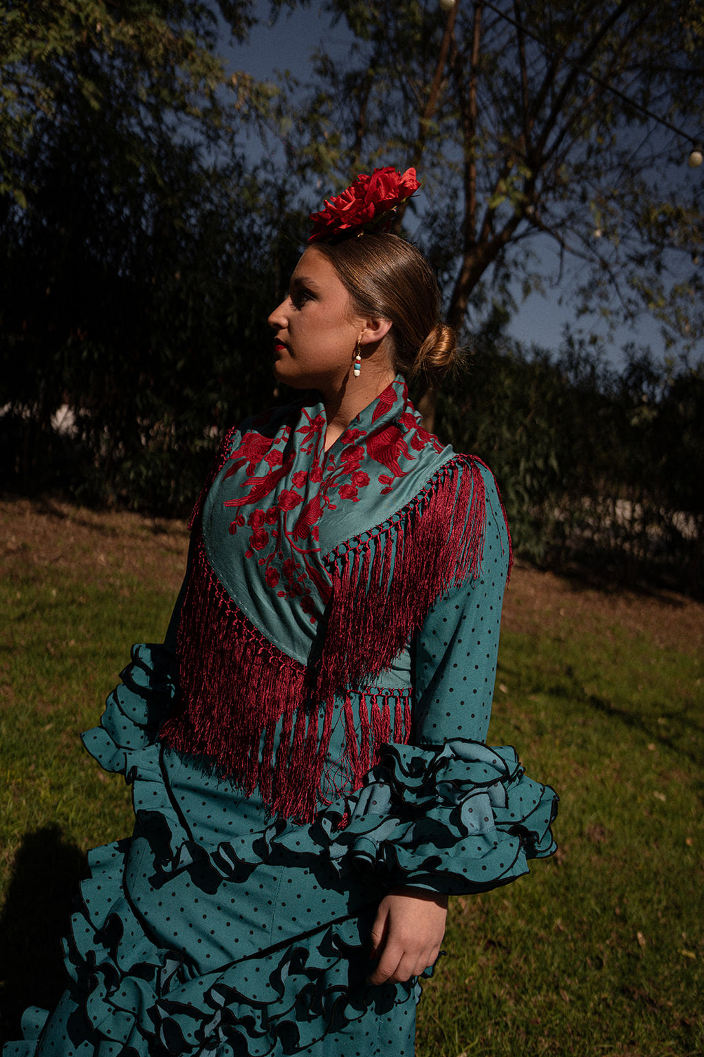 Traje de flamenca - Modelo Lirio Turquesa lunar negro