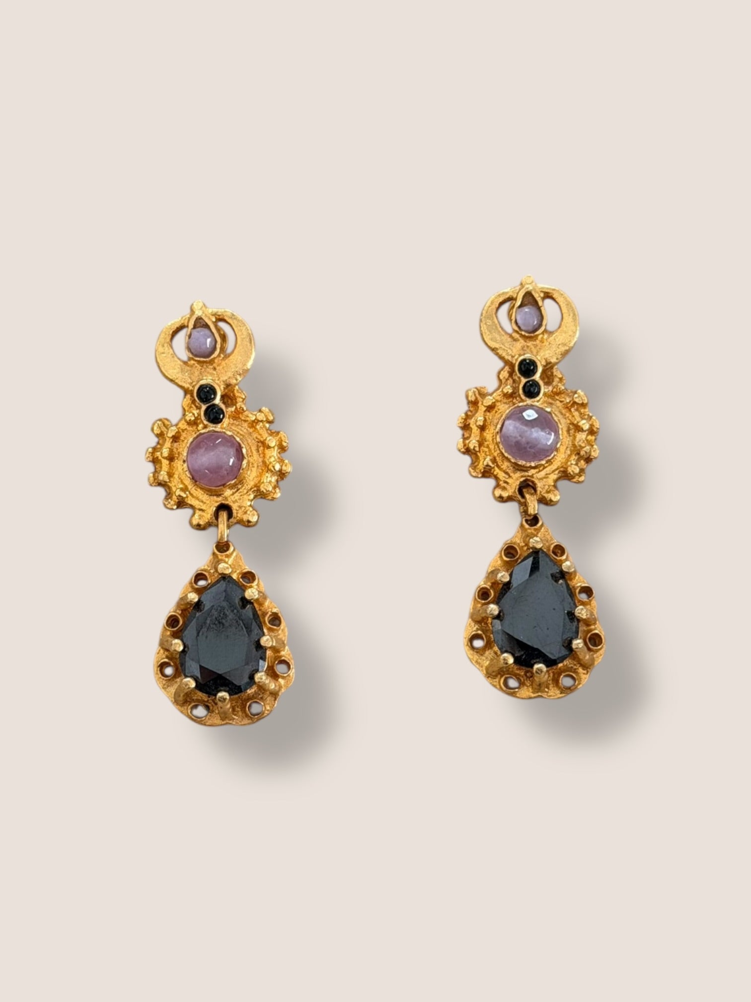 Pendientes Califa