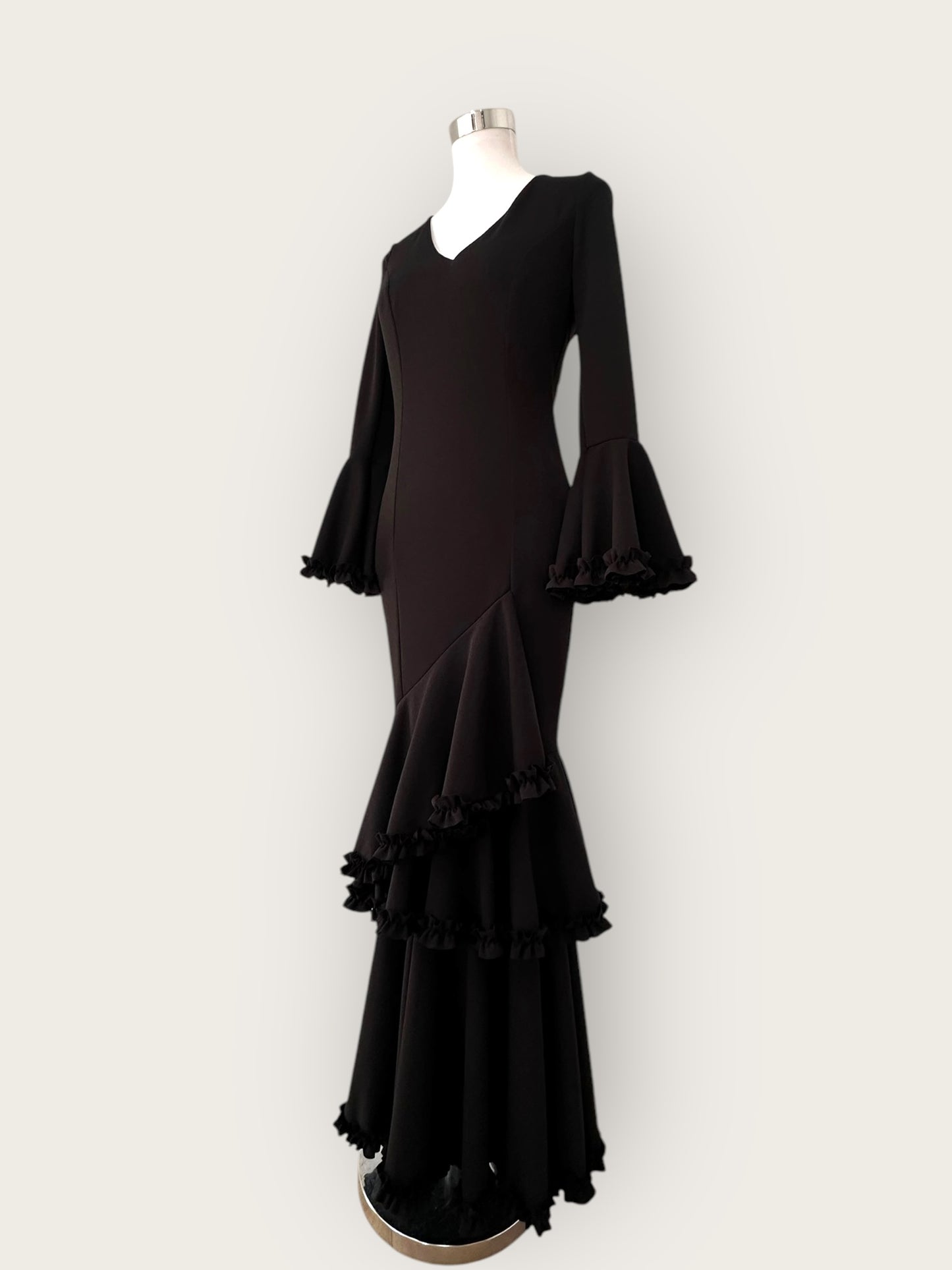 Vestido Carmesí Negro