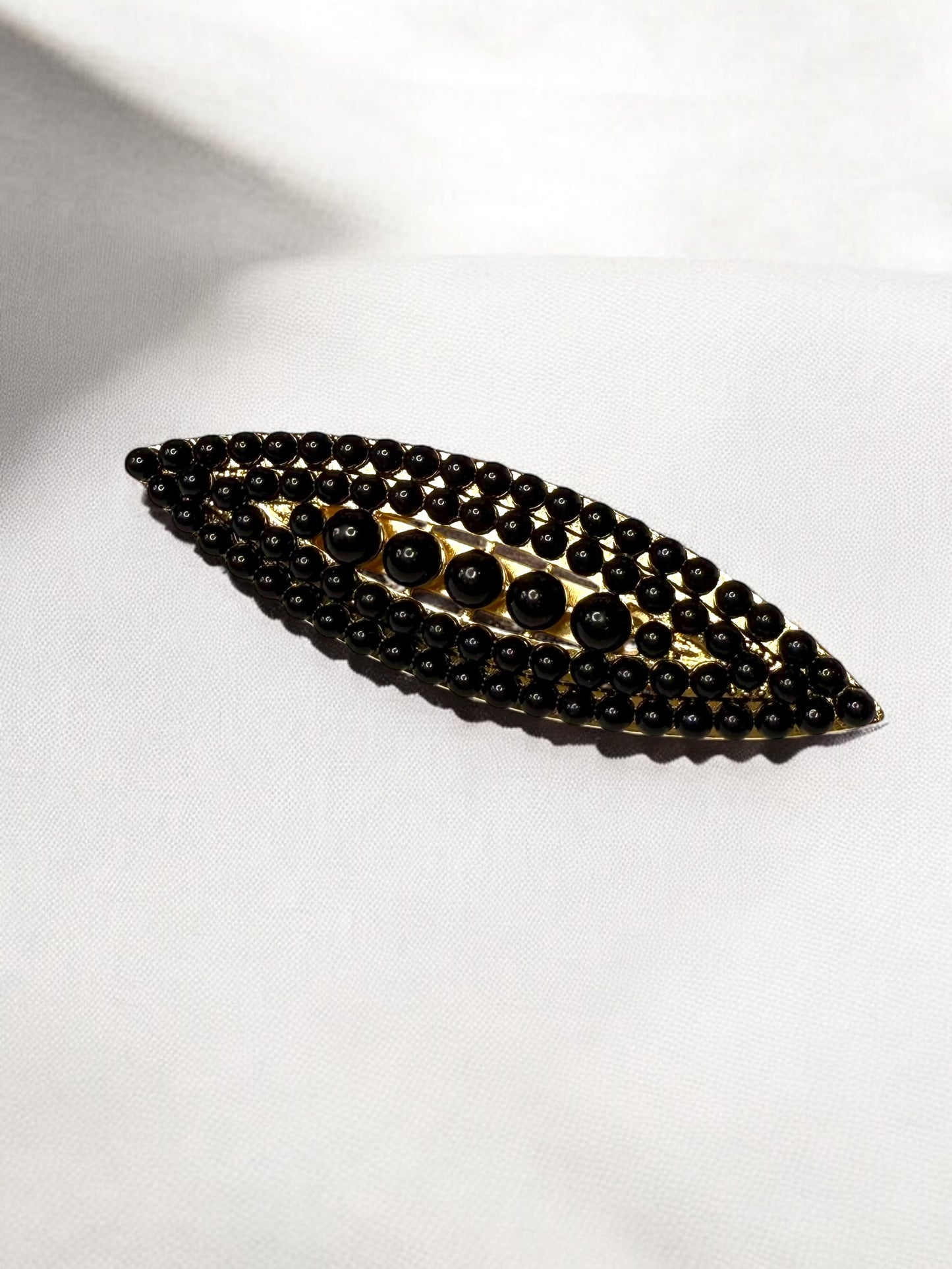 Broche Casilda Negro