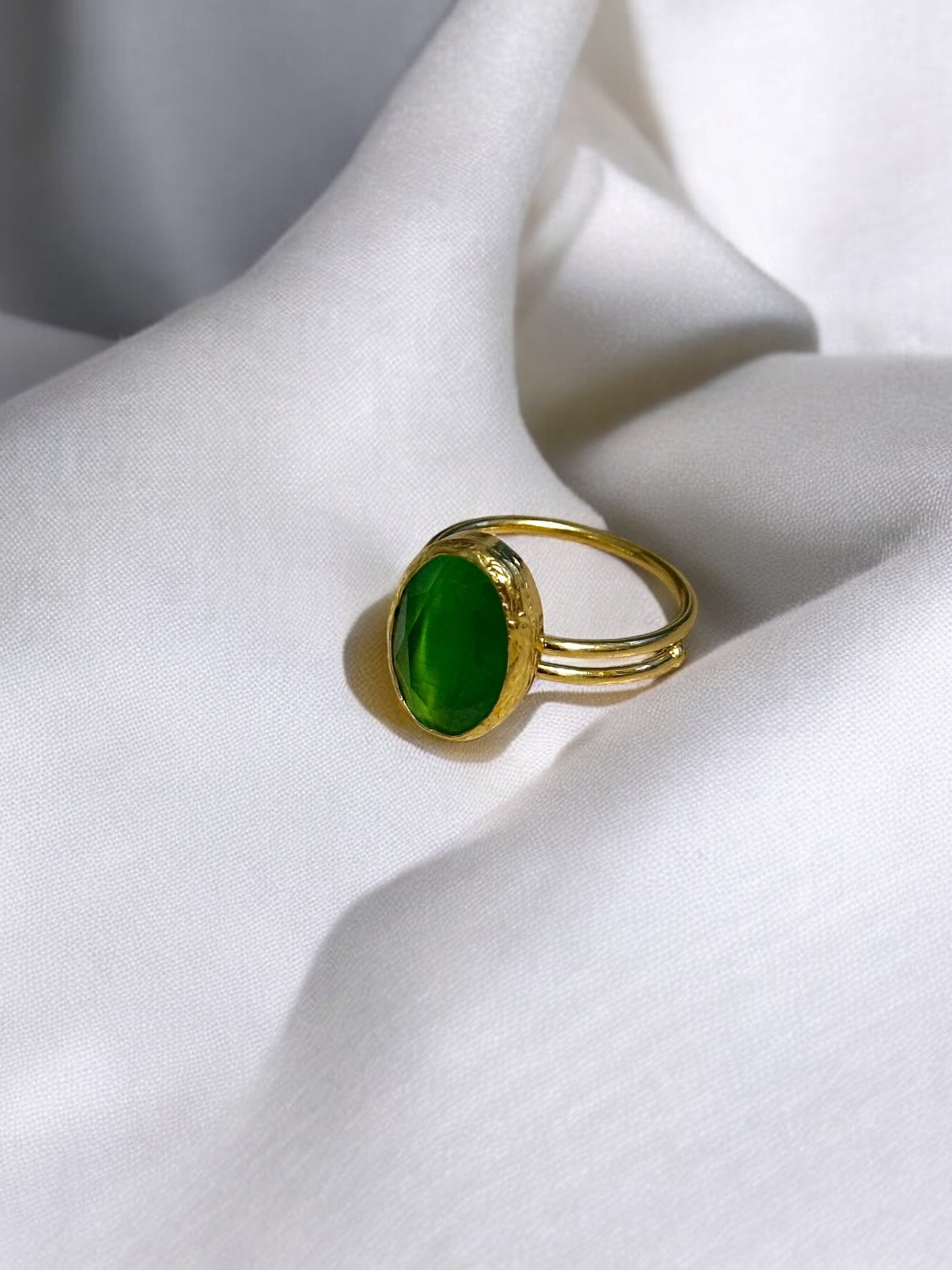 Anillo Óvalo Cristal verde