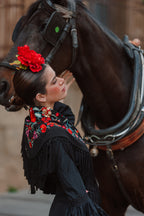 Mantoncillo Clavelines Negro Bordado Rojo