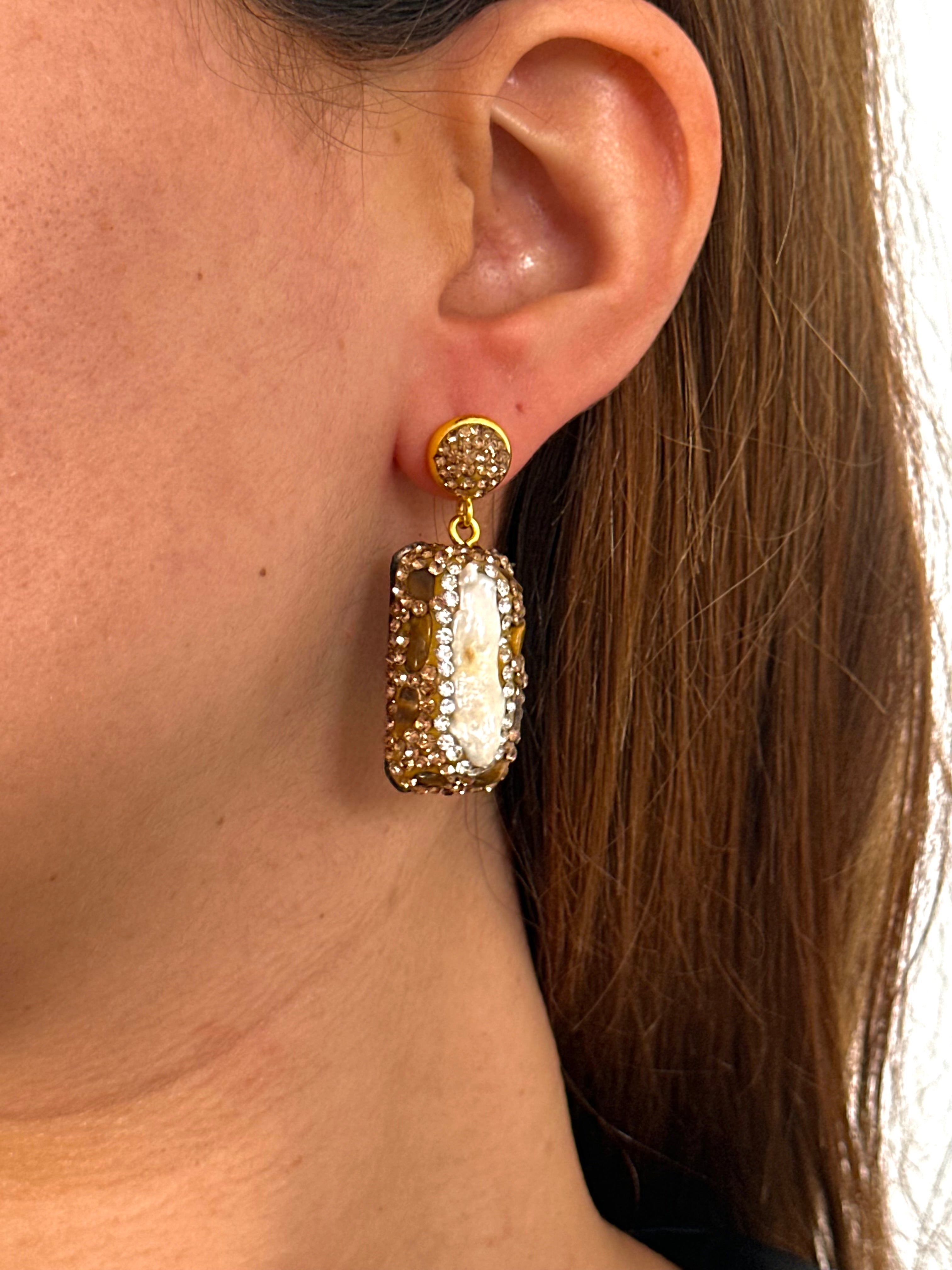 Pendientes Cosmopolitan Marrones