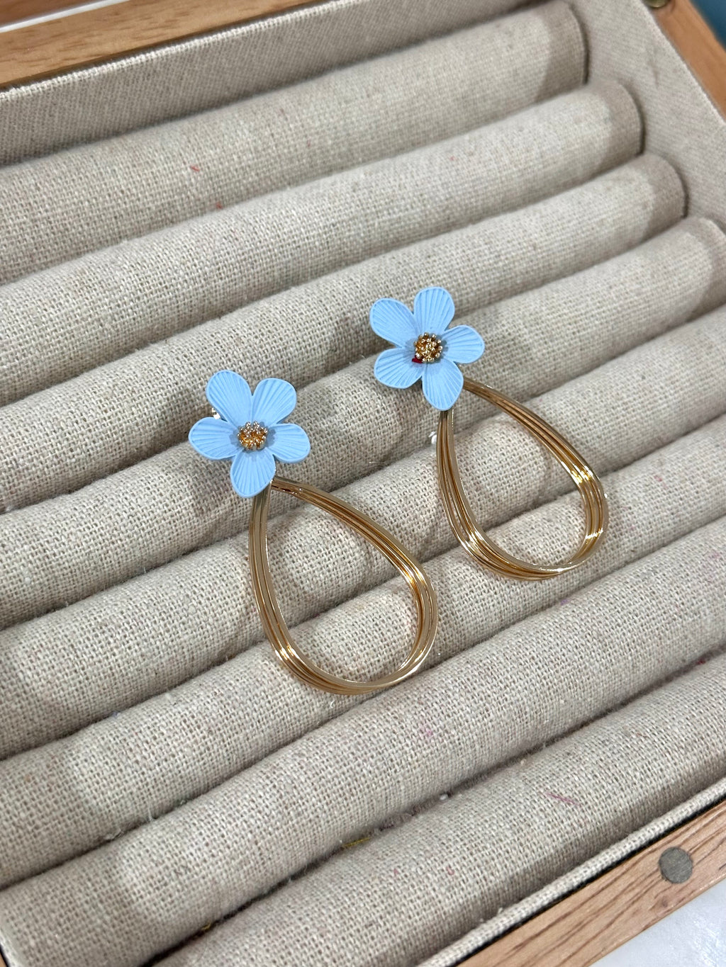 Pendientes Florecilla Azul cielo