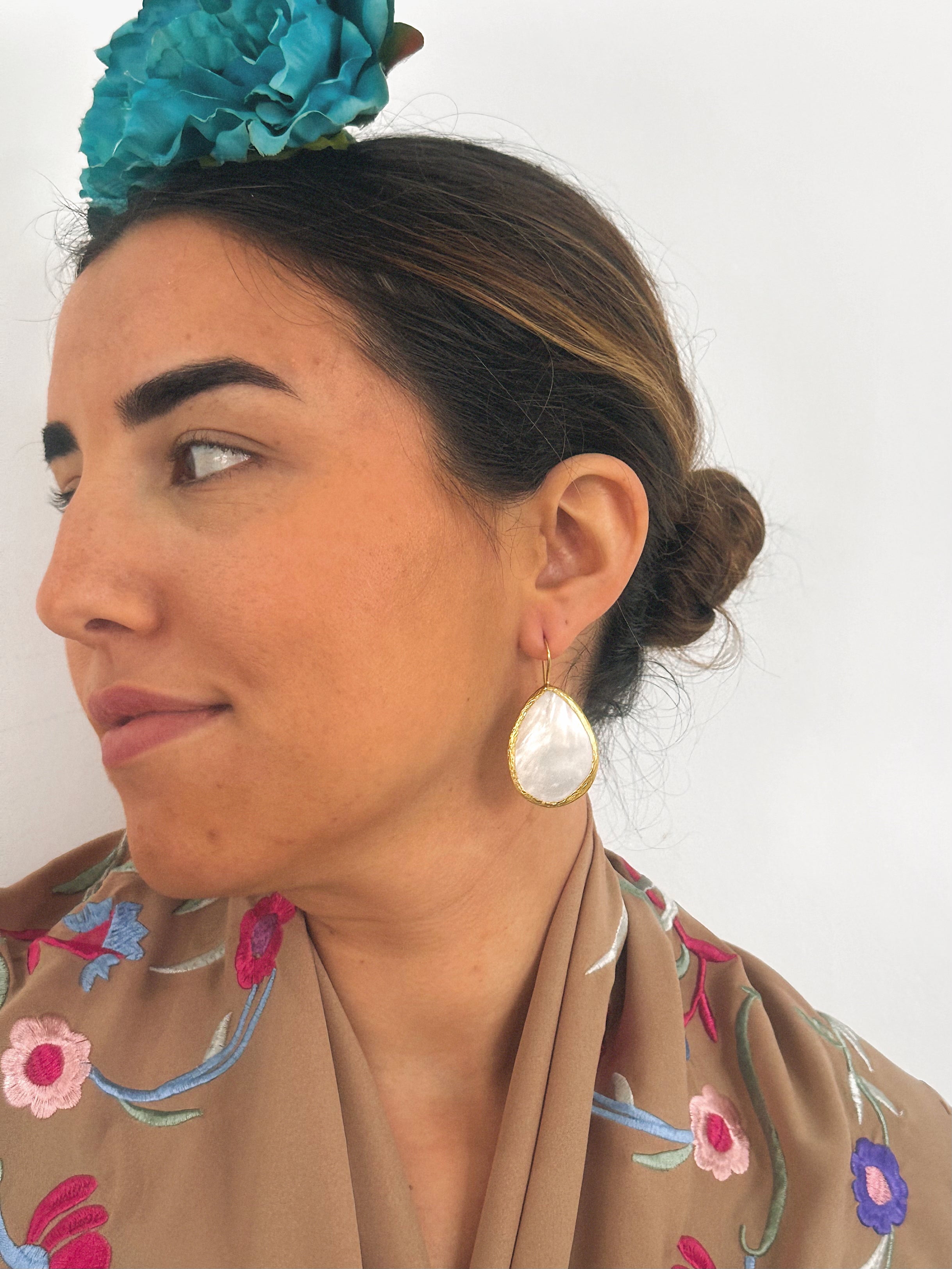 Pendientes gota nacarado