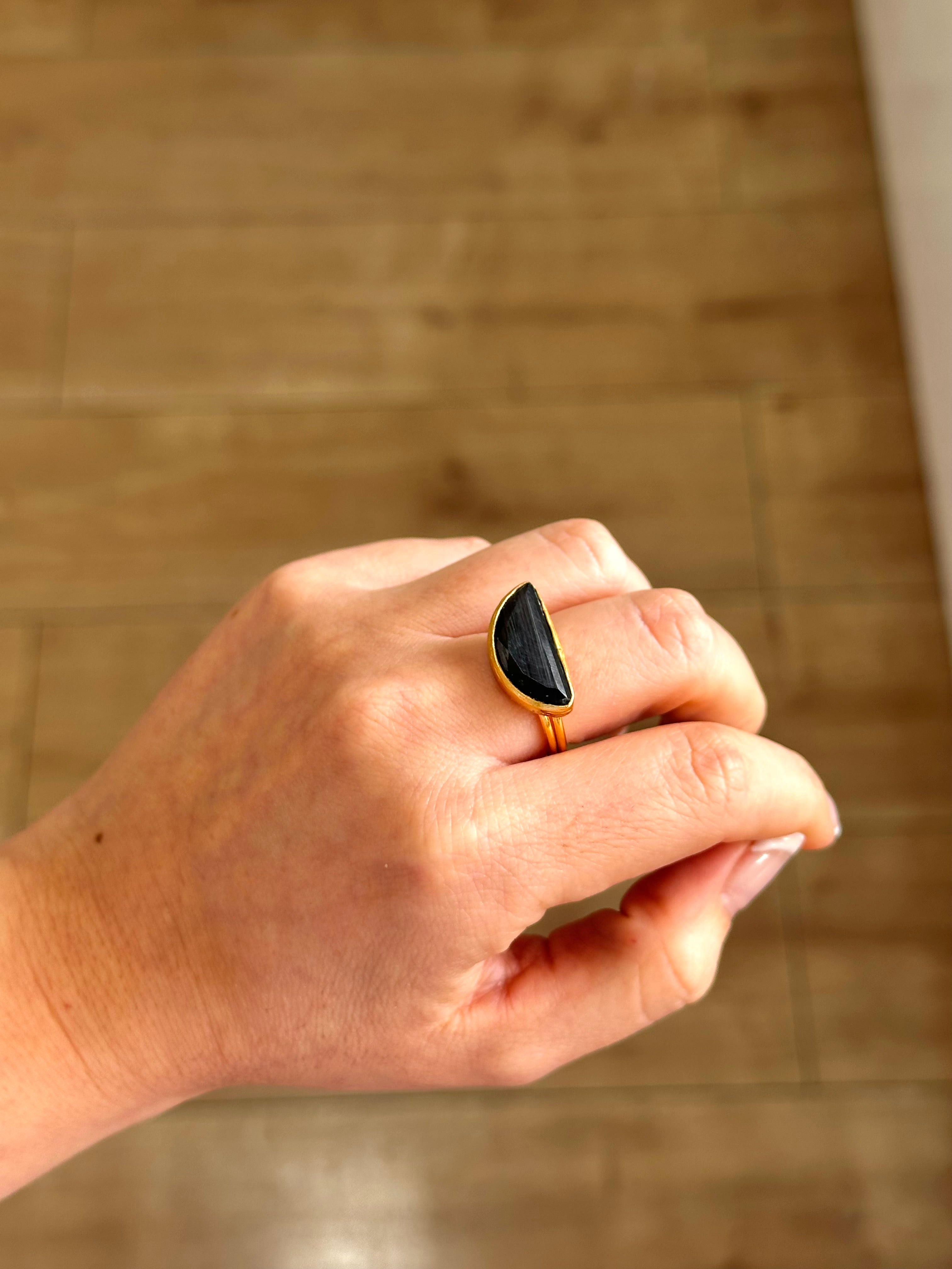 Anillo Afrodita negro