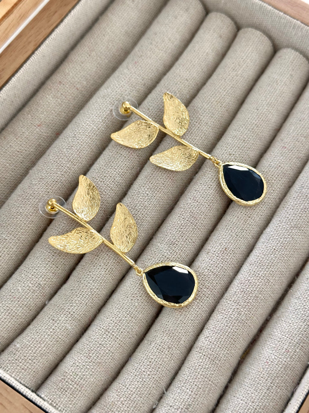 Pendientes Almería Negro