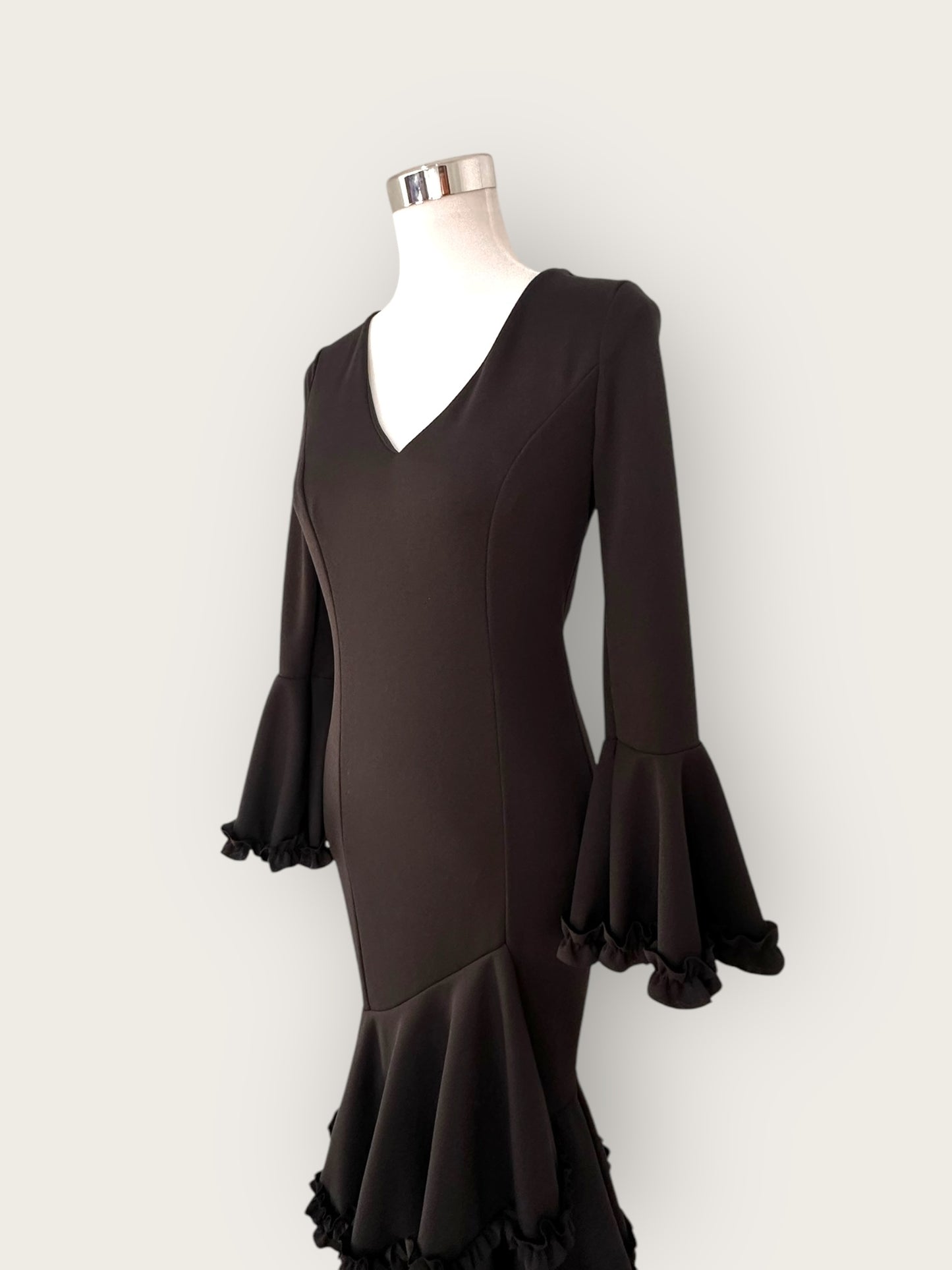 Vestido Carmesí Negro