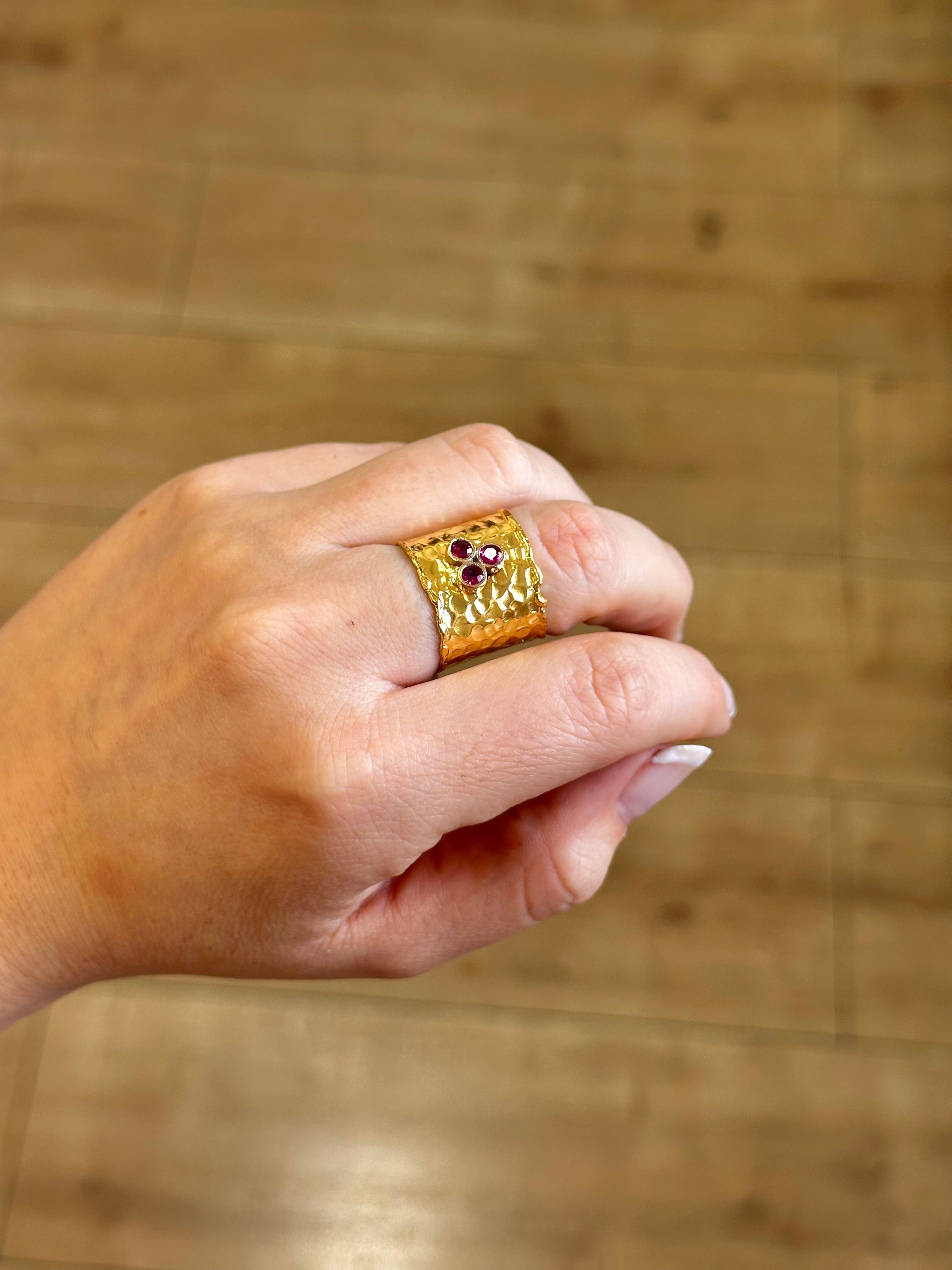 Anillo Agatha Fucsia