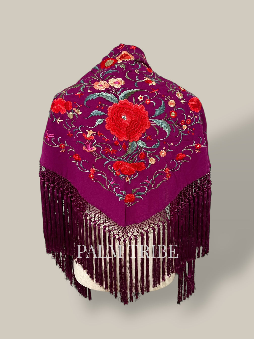 Mantoncillo Jaleo Buganvilla bordado rojo