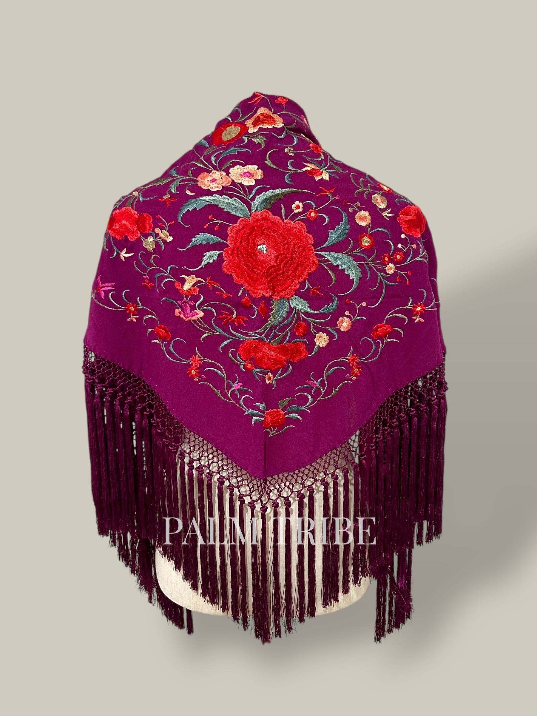 Mantoncillo Jaleo Buganvilla bordado rojo