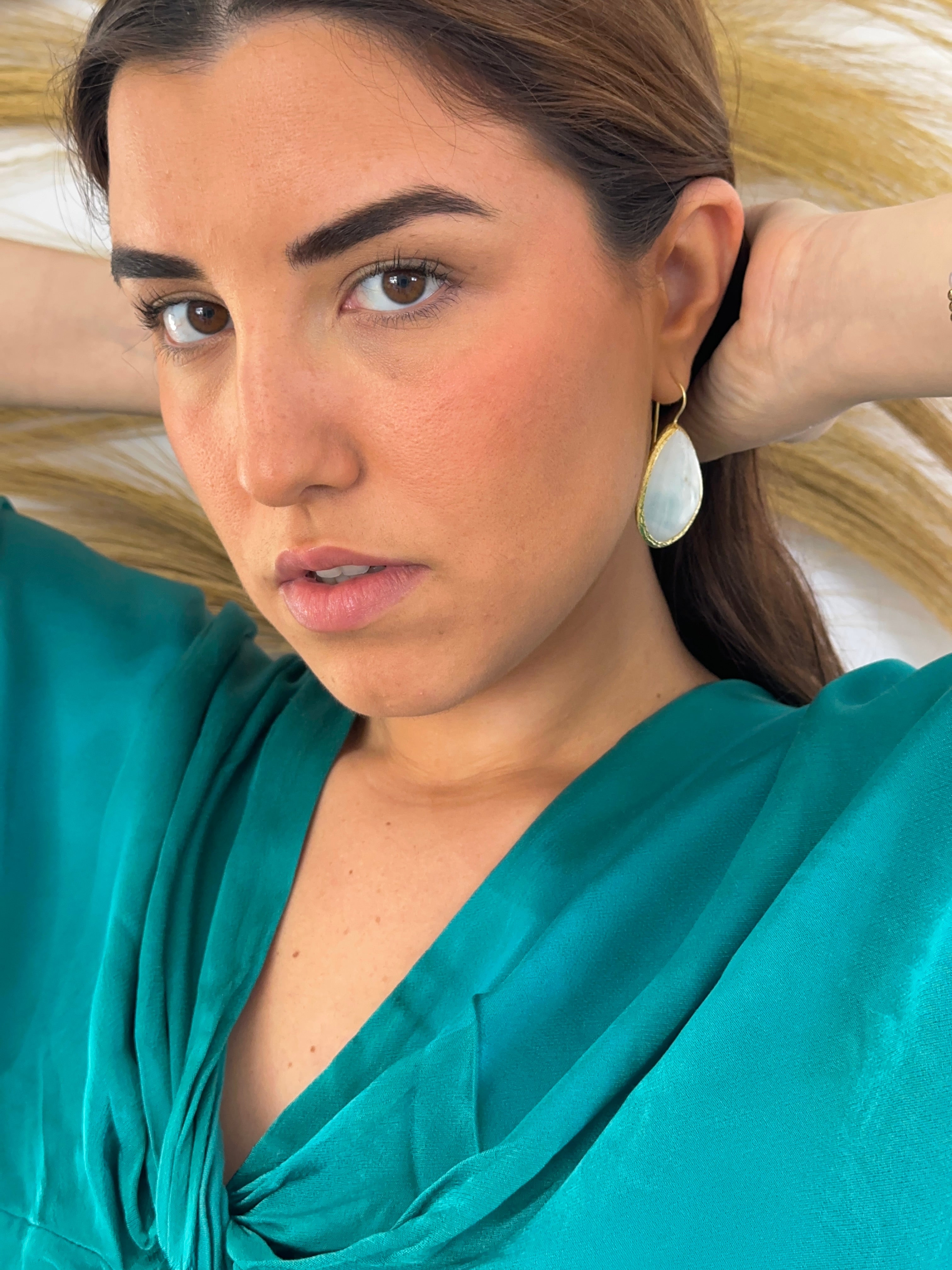 Pendientes gota nacarado