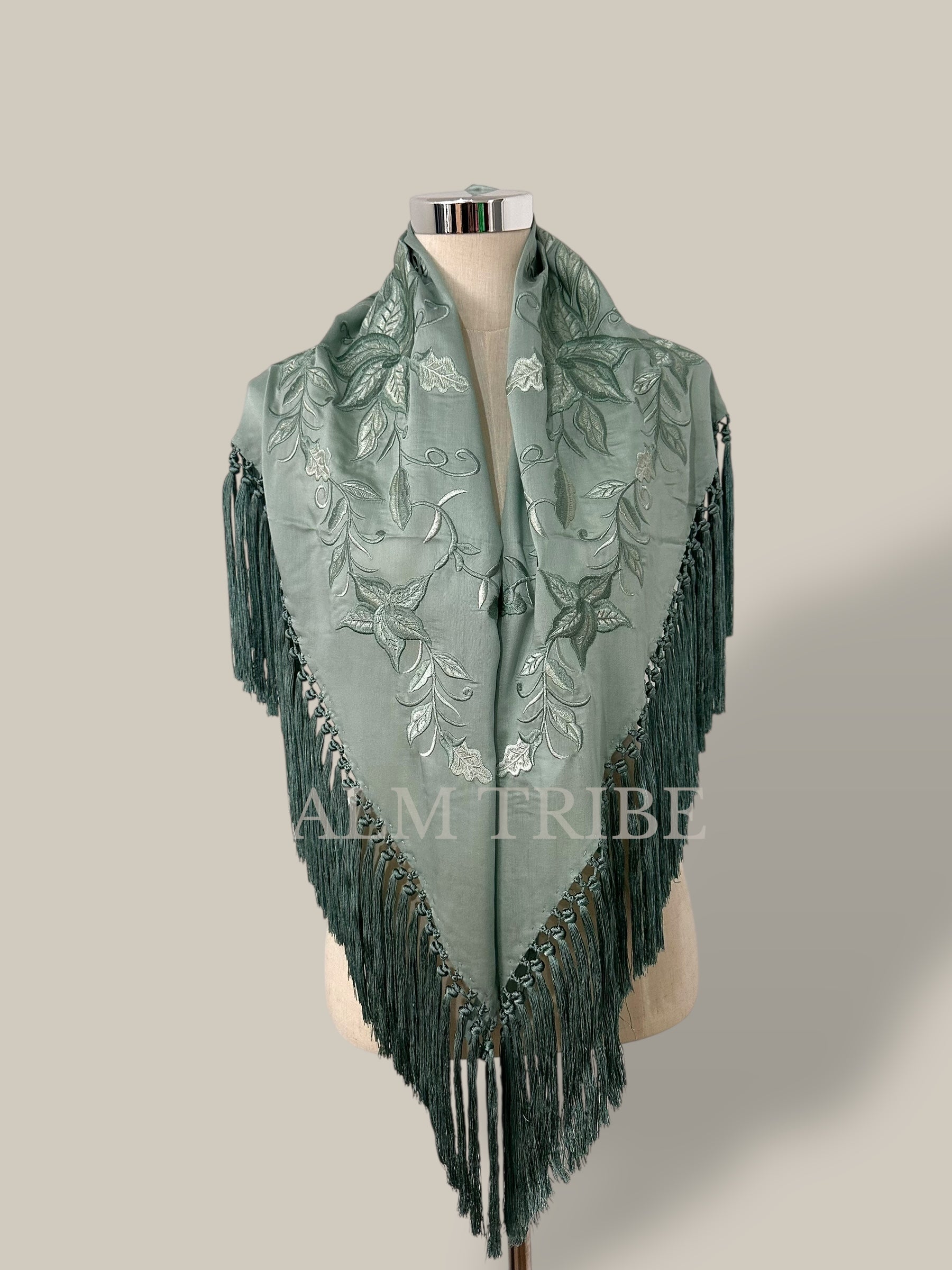 Mantoncillo Lirio Verde Jabonoso 100% seda