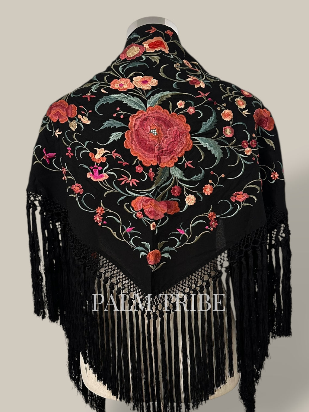 Mantoncillo Jaleo Negro con rosados