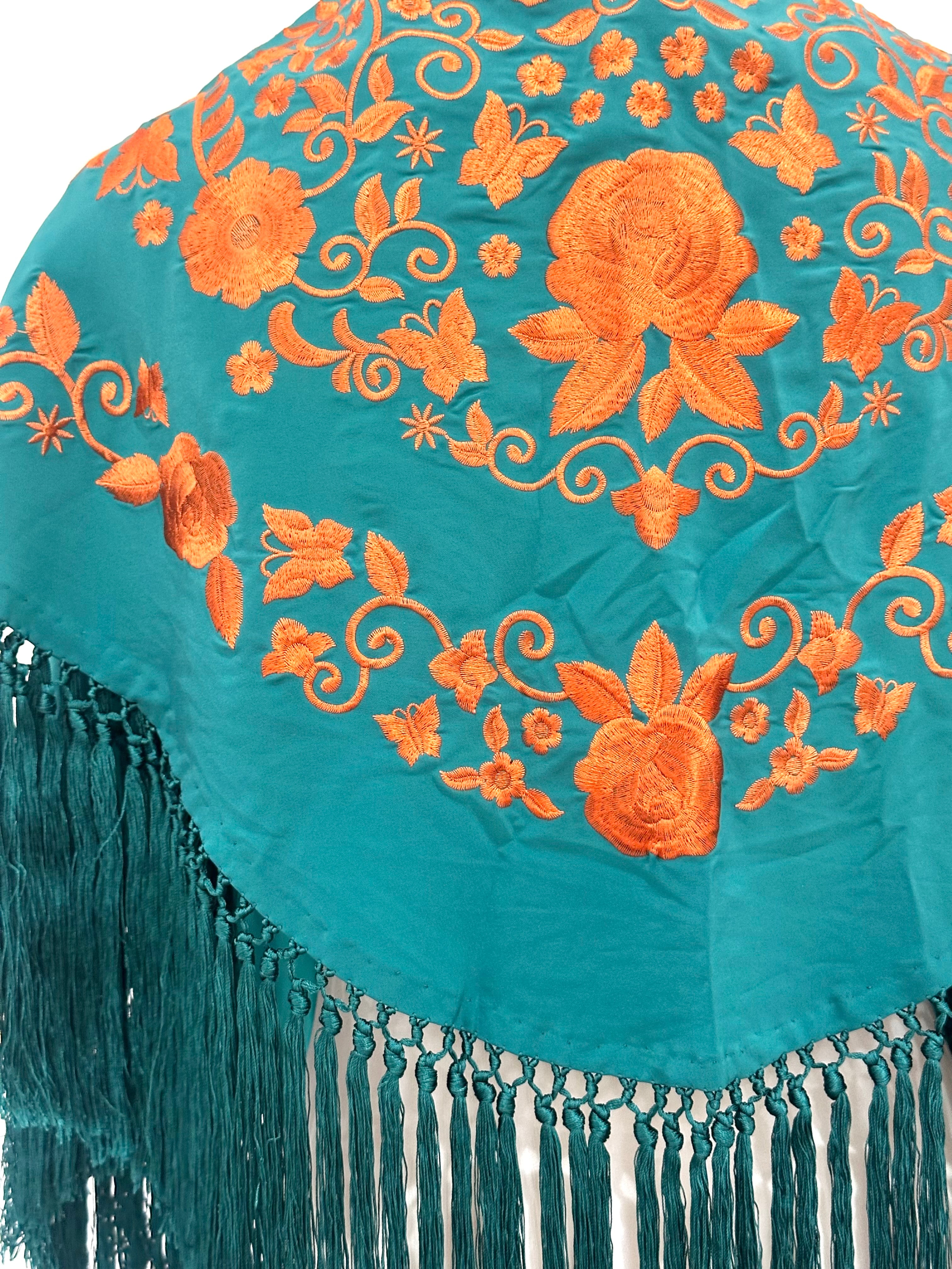 Mantoncillo Fantasía Verde Botella Bordado en Teja