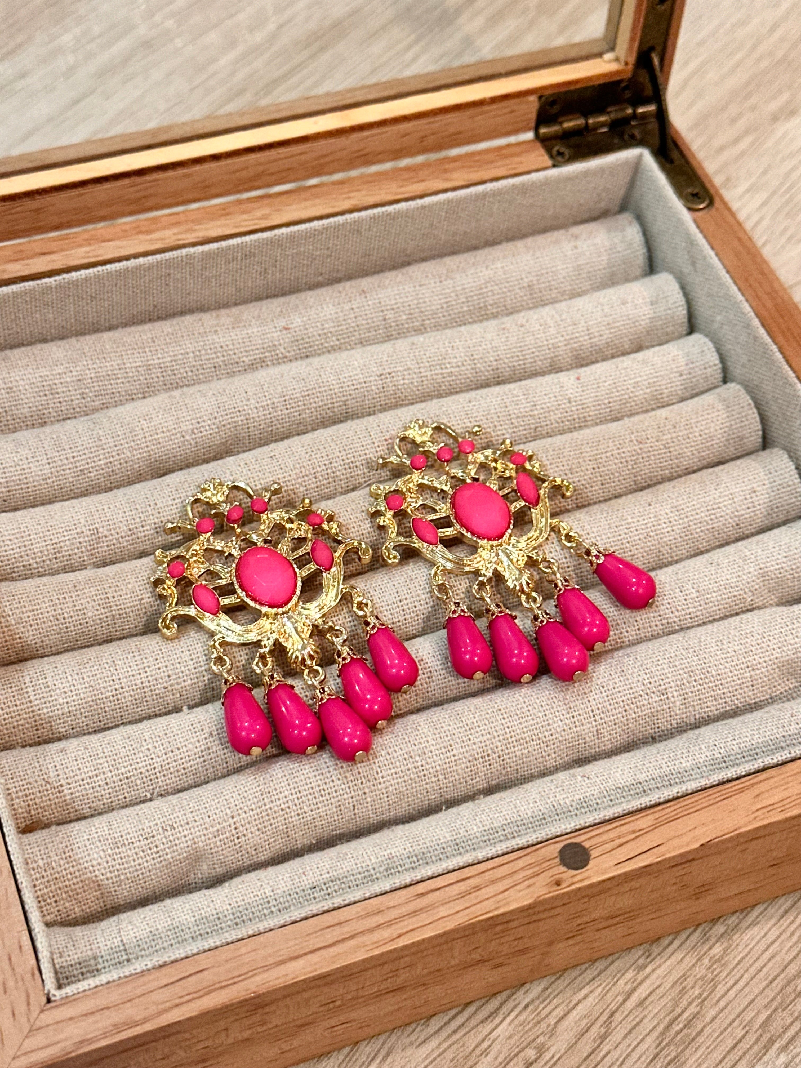 Pendientes menina fucsia
