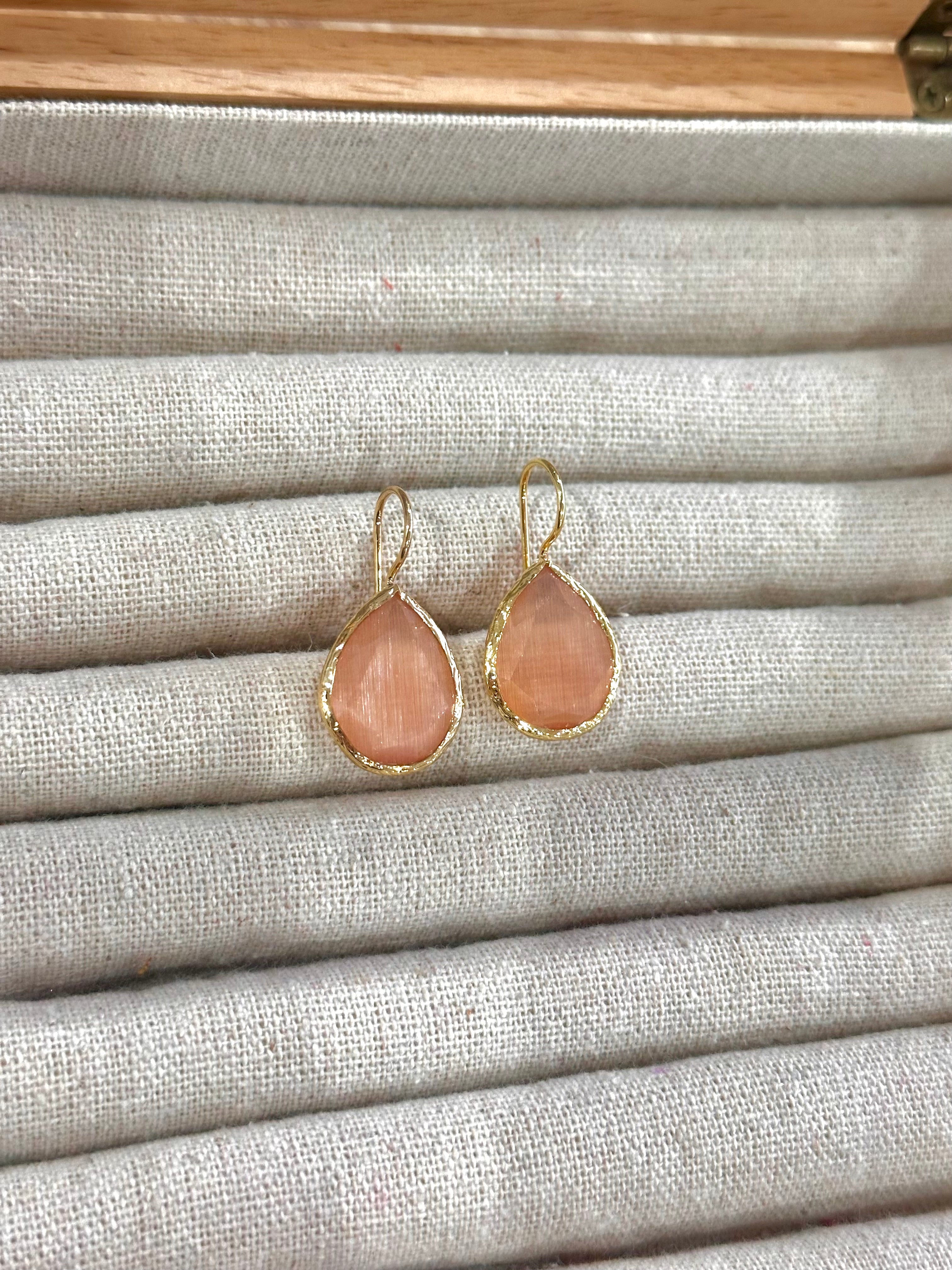 Pendientes lagrima naranja claro