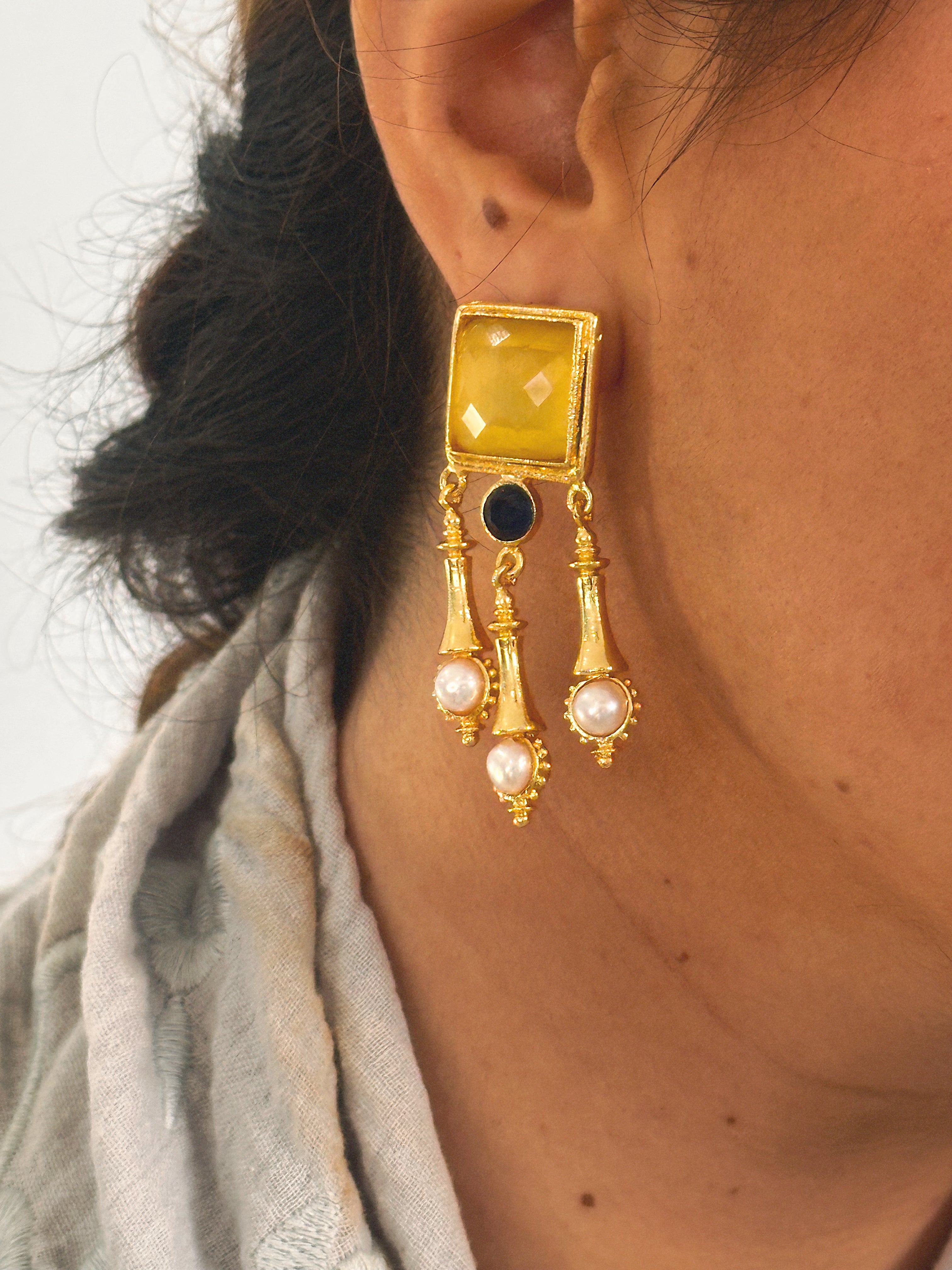 Pendientes Marquesa Dorado y Azul Marino