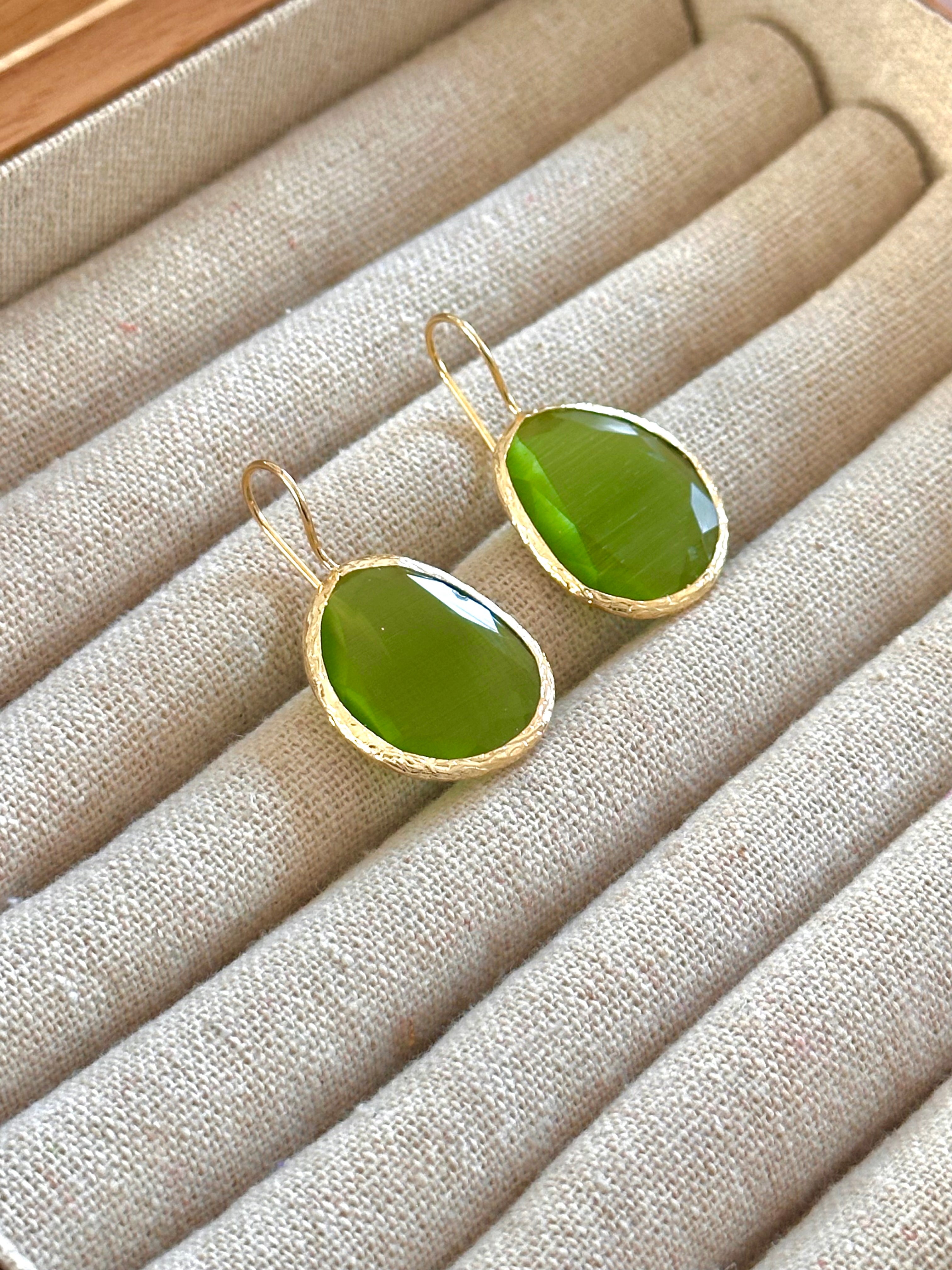 Pendientes Óvalo Verde Oliva