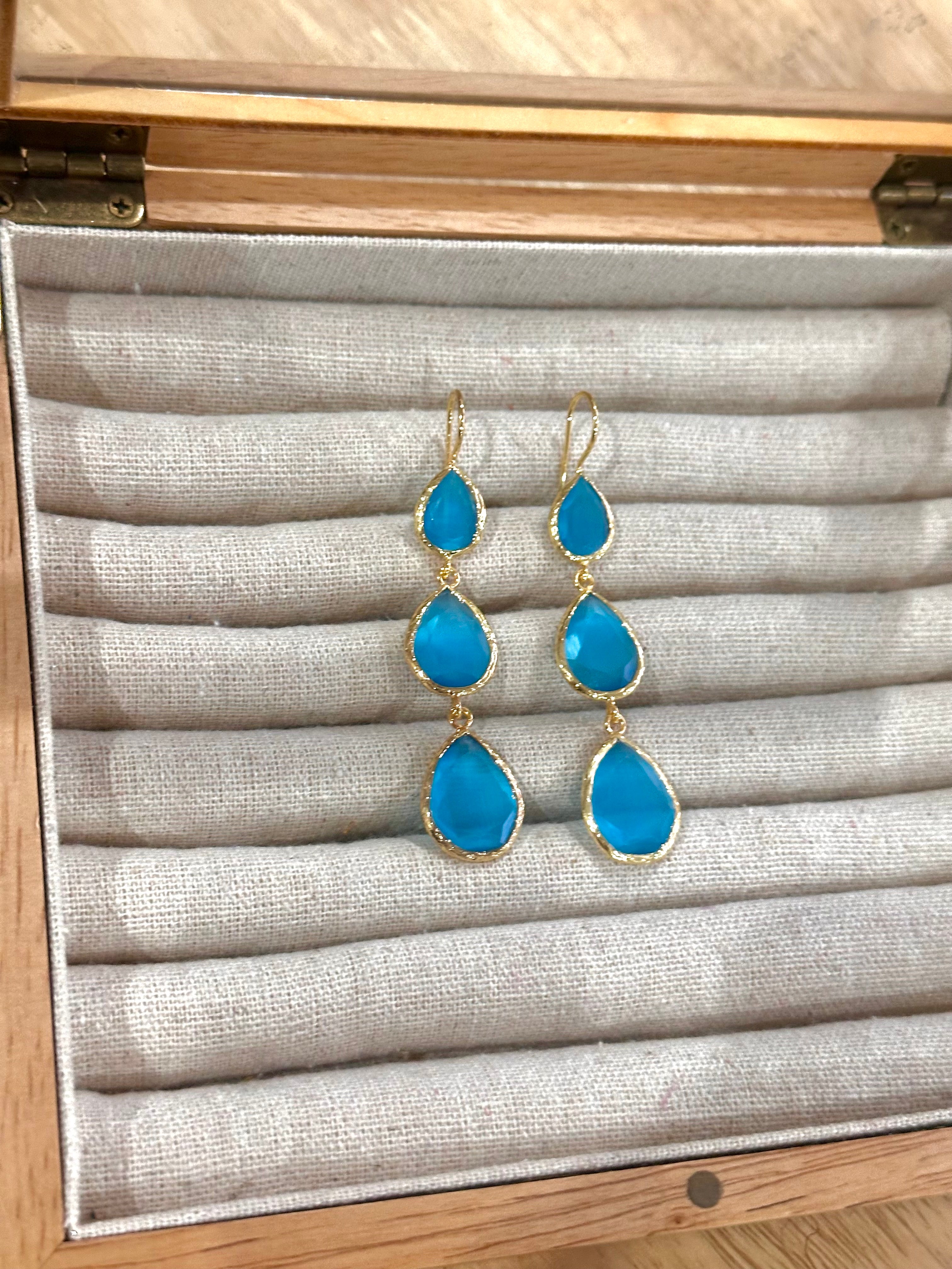 Pendientes lágrima triple celeste