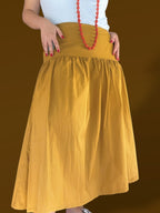 Falda Abullonada fajín mostaza